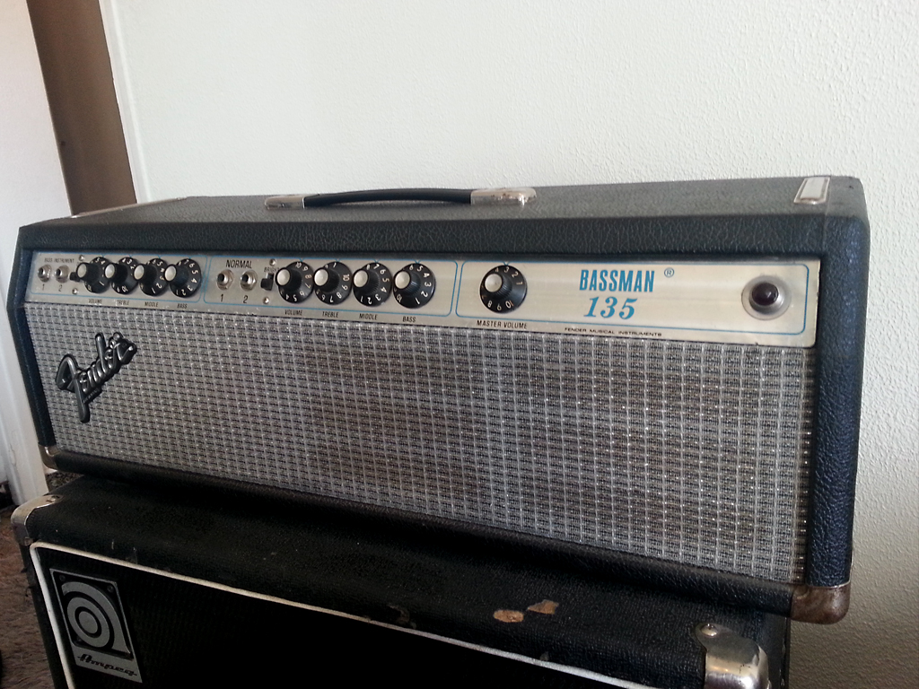 BASSMAN 135 Fender Bassman 135 Audiofanzine