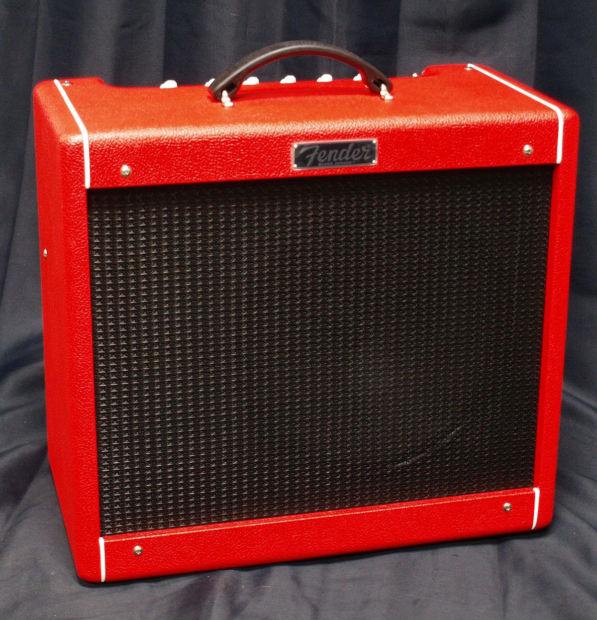 Fender Blues Junior III - Red October & Eminence Red Coat Wizard ...