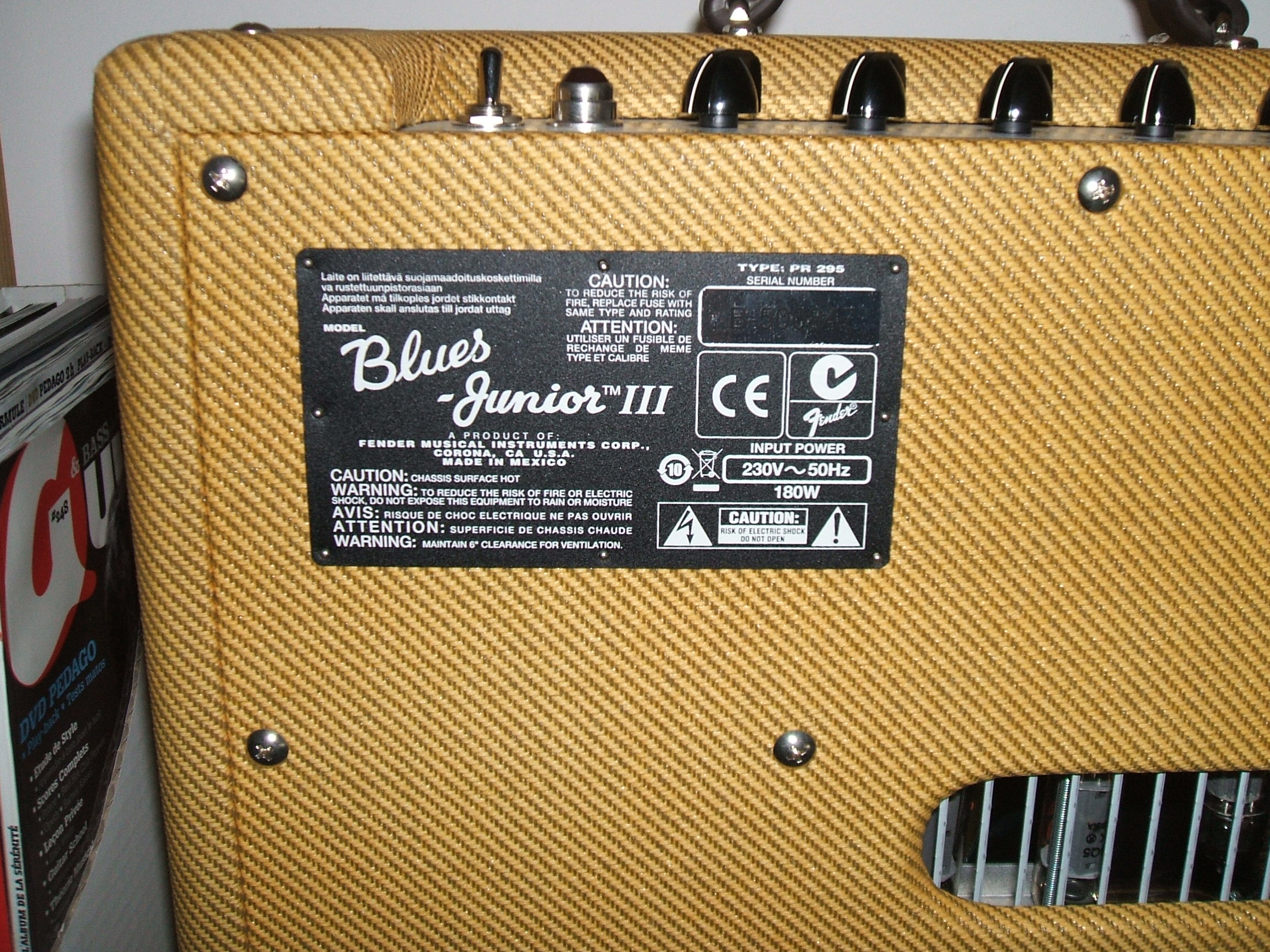 Fender Blues Junior Lacquered Tweed & Jensen C12N Limited Edition