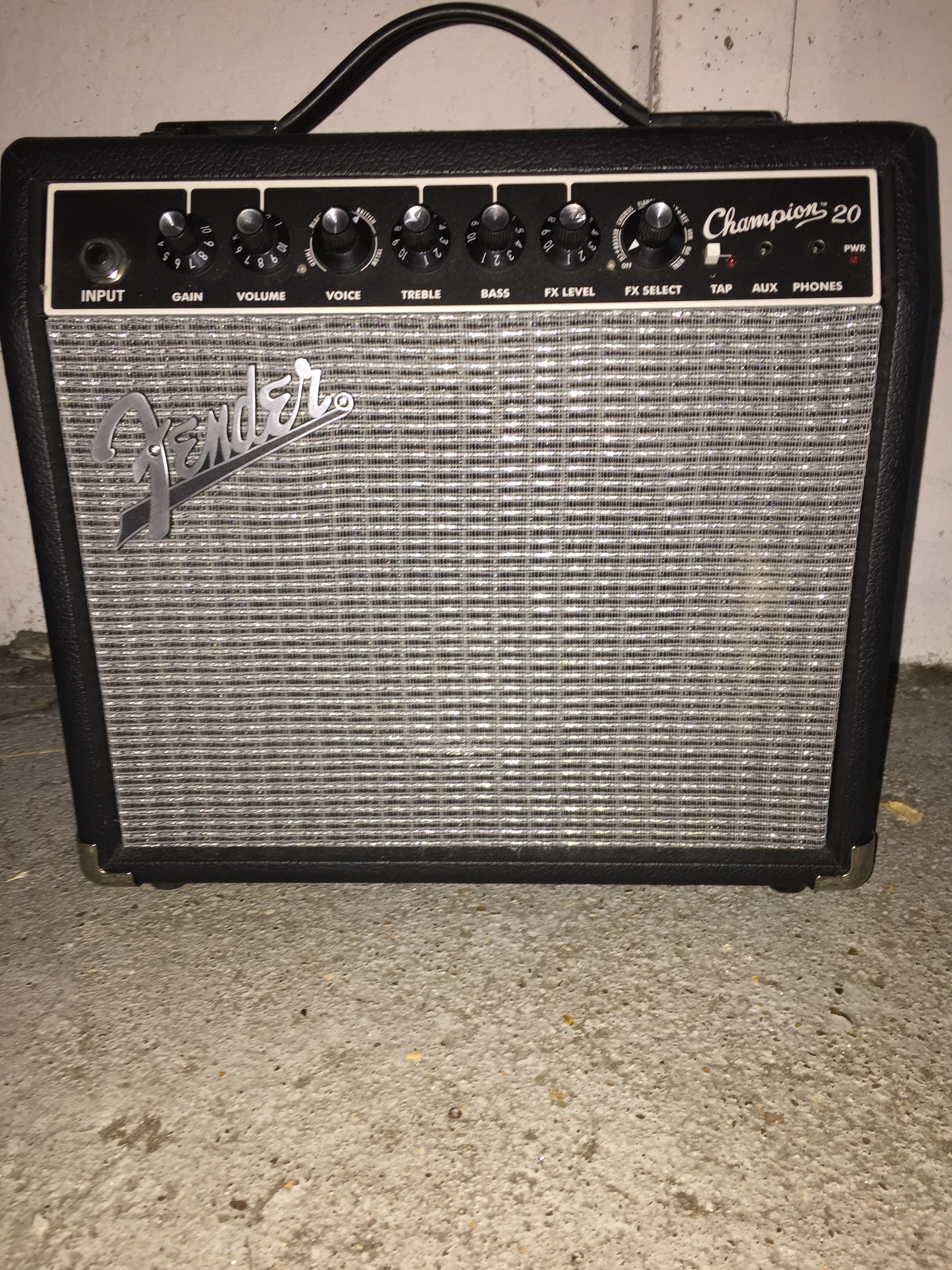 Fender Champion 20 image (#1538752) - Audiofanzine