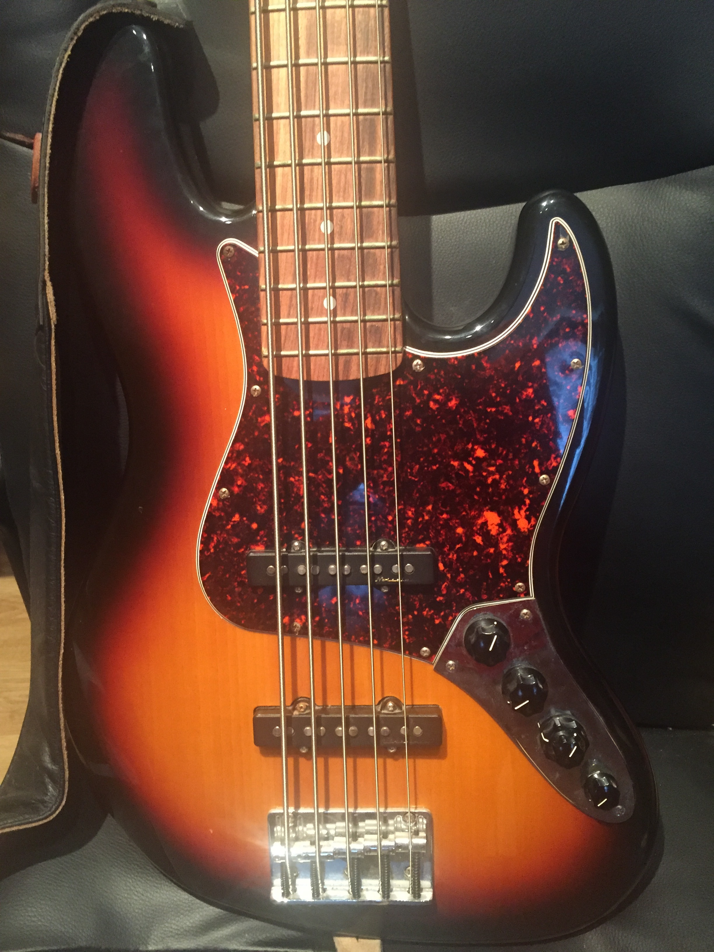 Fender Deluxe Active Jazz Bass V [19982004] image (1531415