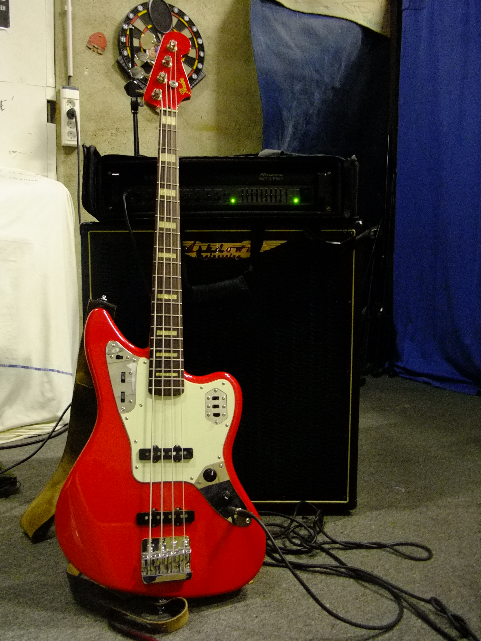 Fender Deluxe Jaguar Bass image (514725) Audiofanzine