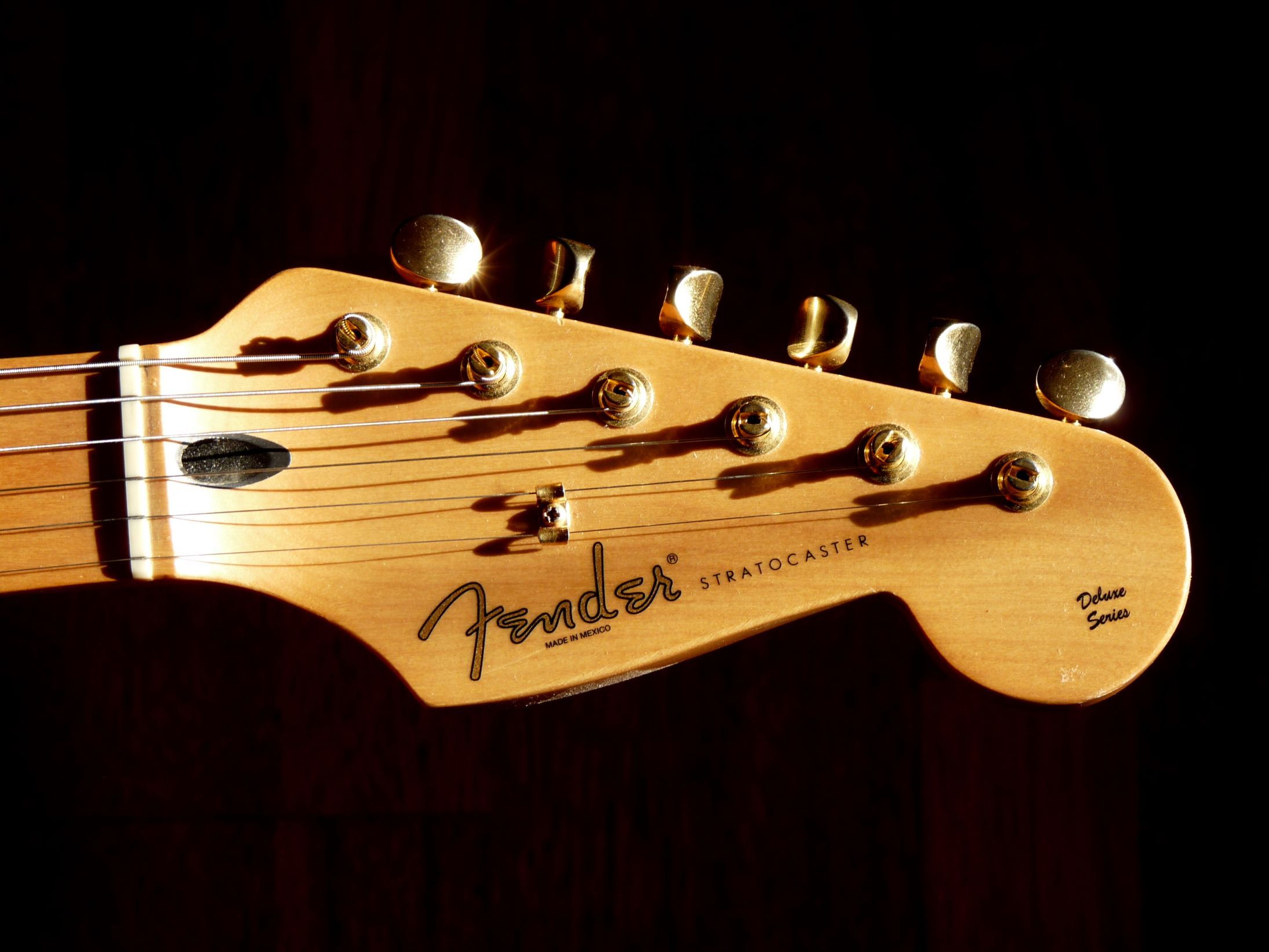 Photo Fender Deluxe Players Strat : Fender Mexico Deluxe Series