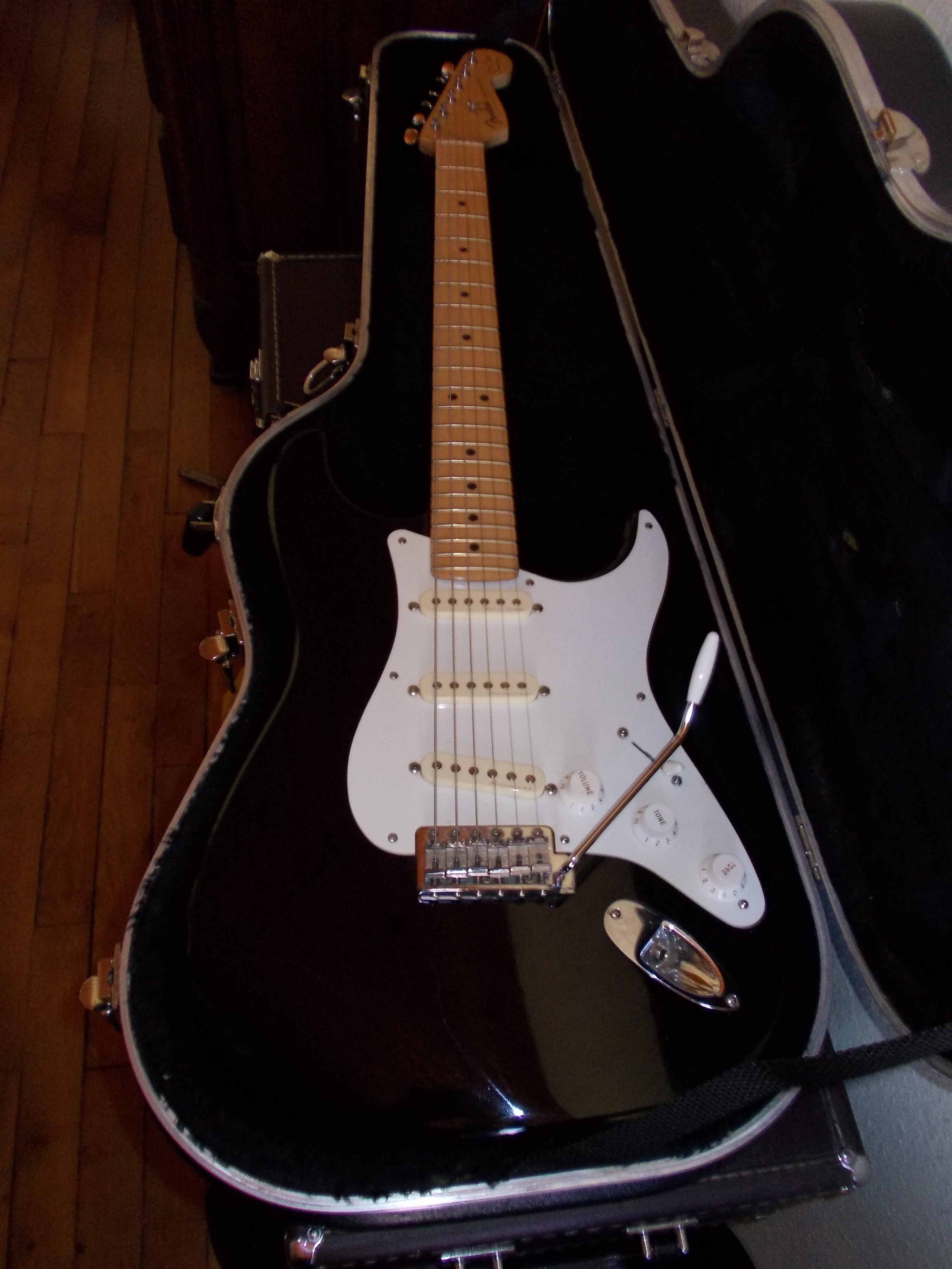 Fender Eric Clapton Stratocaster Black image (437430) Audiofanzine