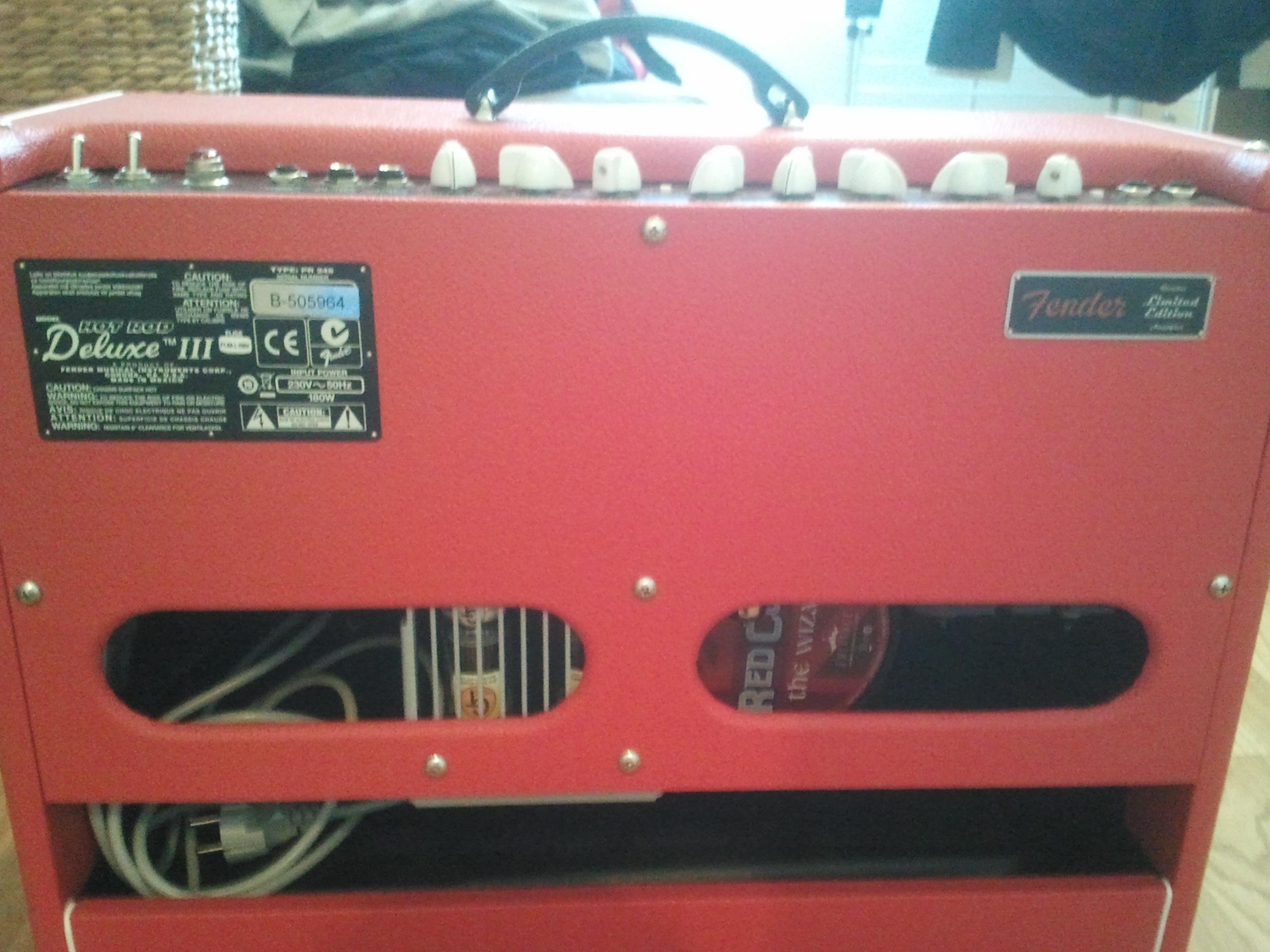 Fender Hot Rod Deluxe III Red October & Eminence Red Coat Wizard