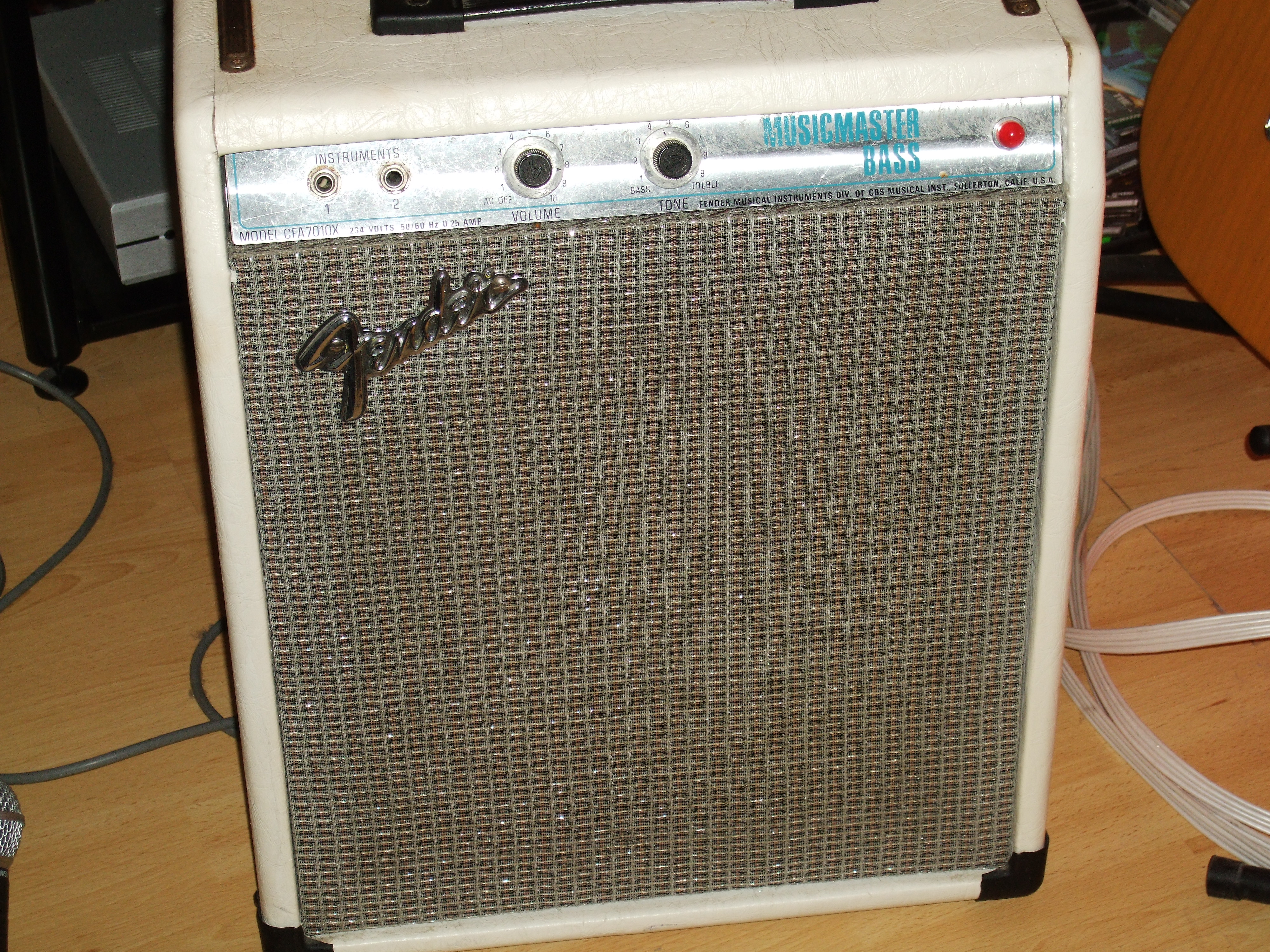 FENDER BASS AMP fender bass amp: