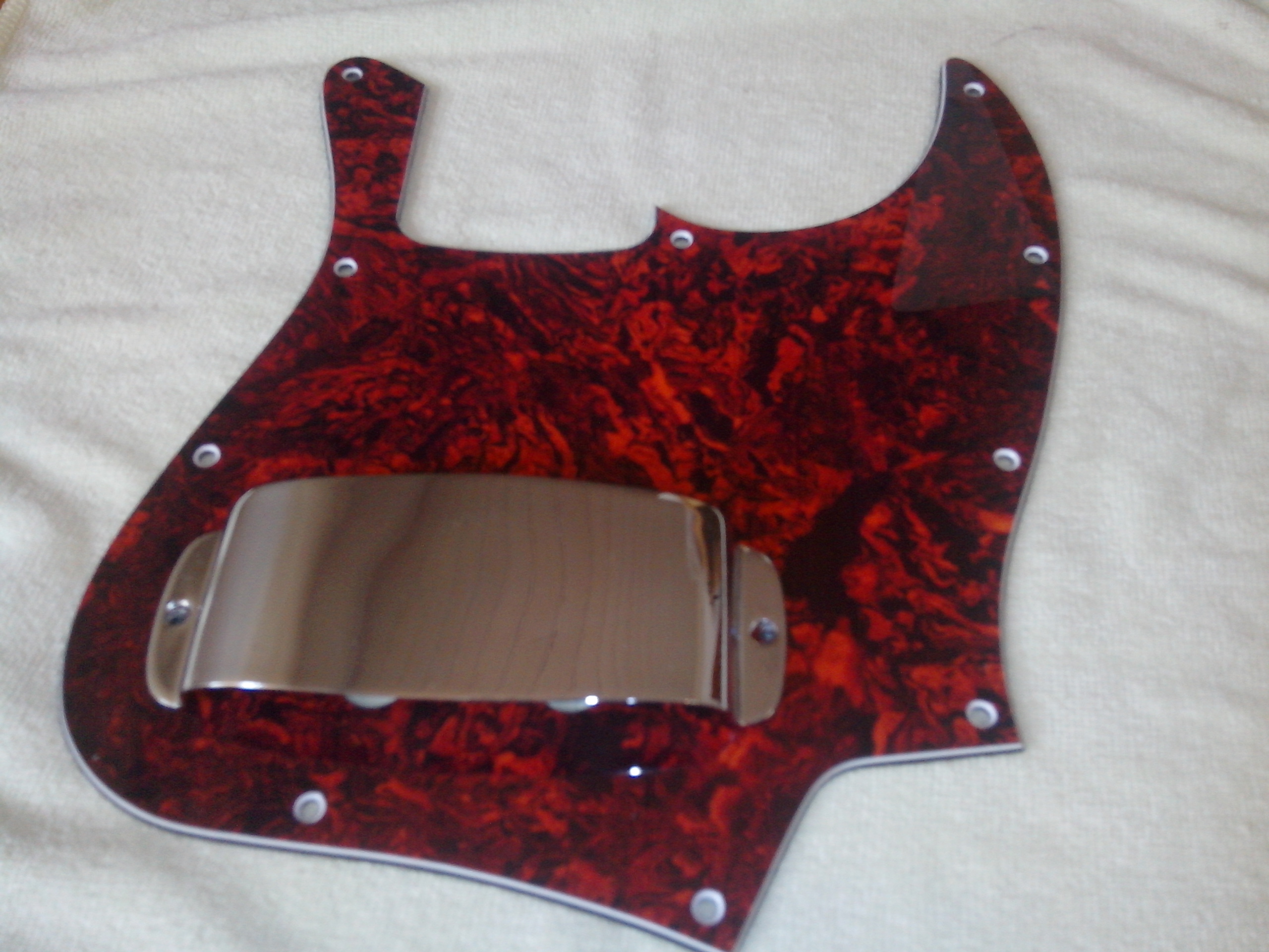 Photo Fender Pickguard Jazz Bass Fender Pickguard Jazz Bass Hole