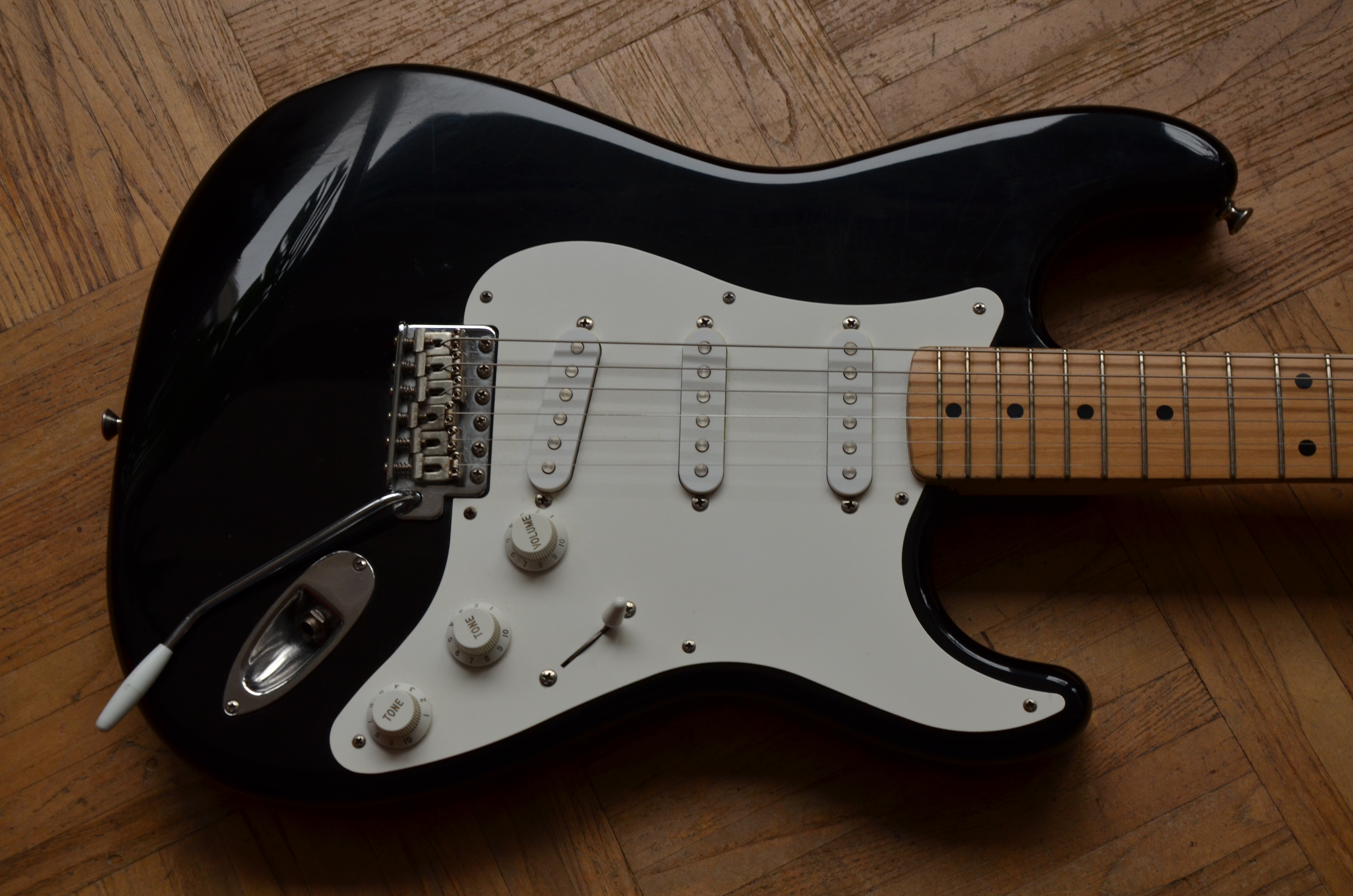 Fender Stratocaster Japan 82