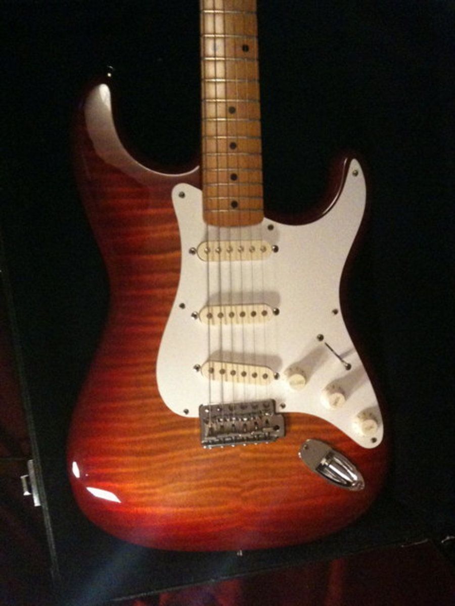 Fender Stratocaster Japan 120