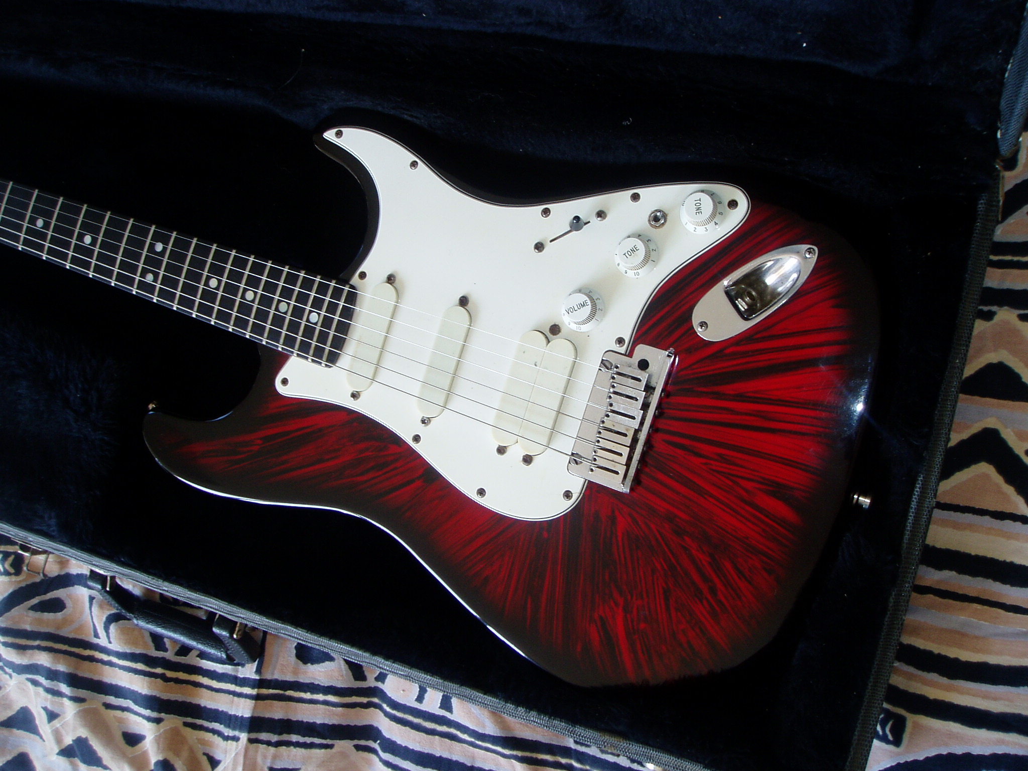 Fender Stratocaster Ultra image (323553) Audiofanzine
