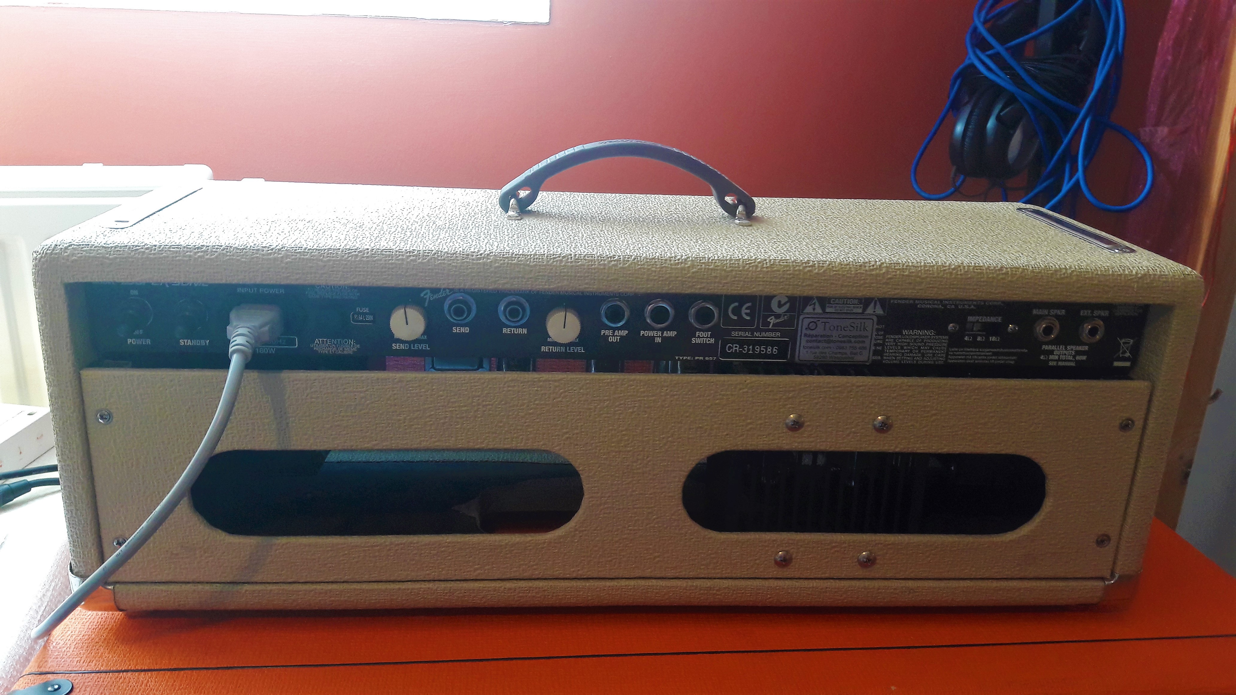 SUPERSONIC 60 HEAD Fender SuperSonic 60 Head Audiofanzine