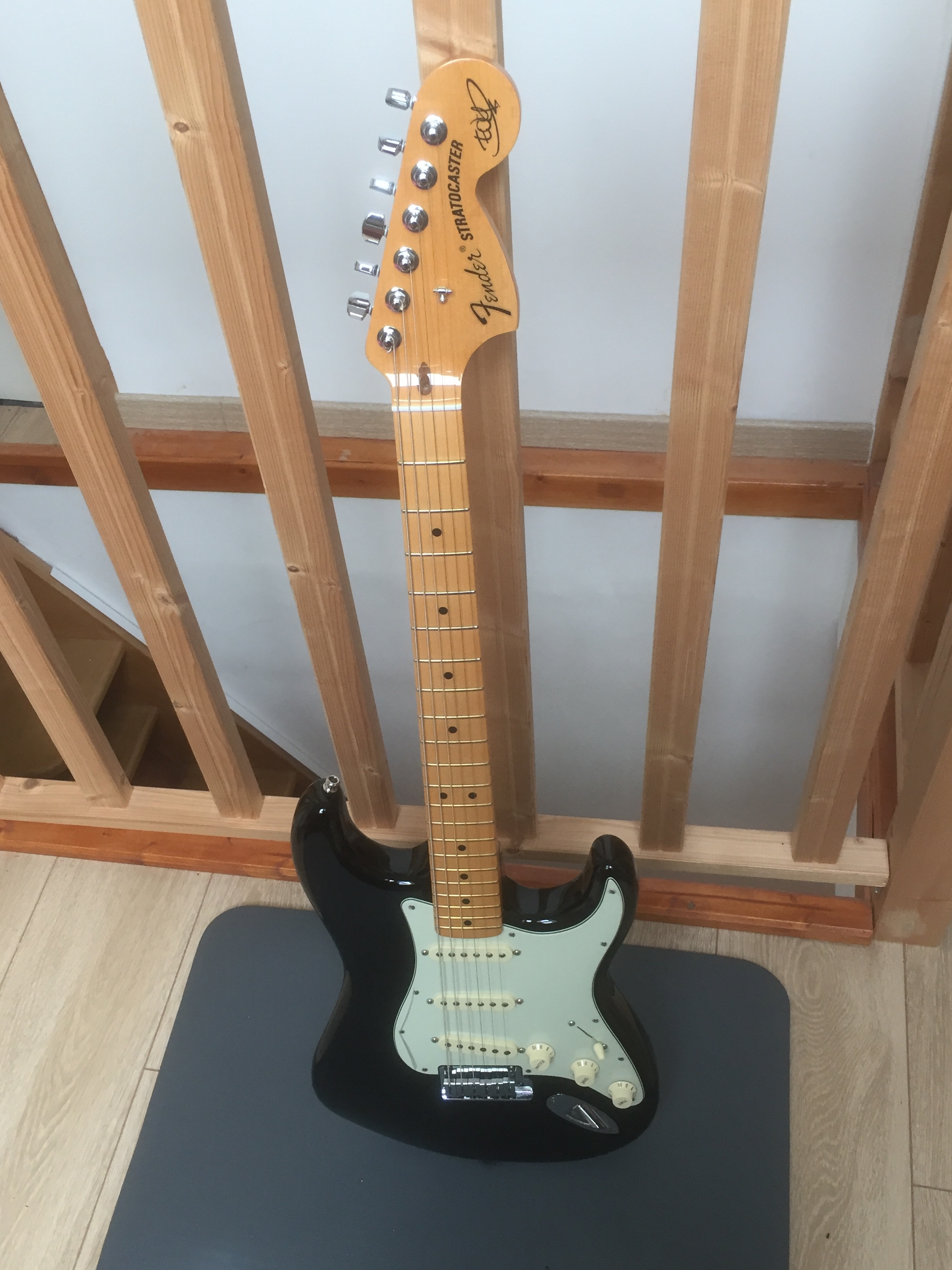fender strat the edge