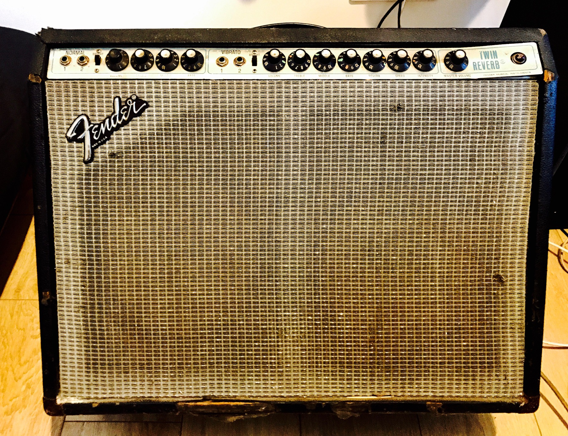 Photo Fender Twin Reverb Silverface Fullsizerender