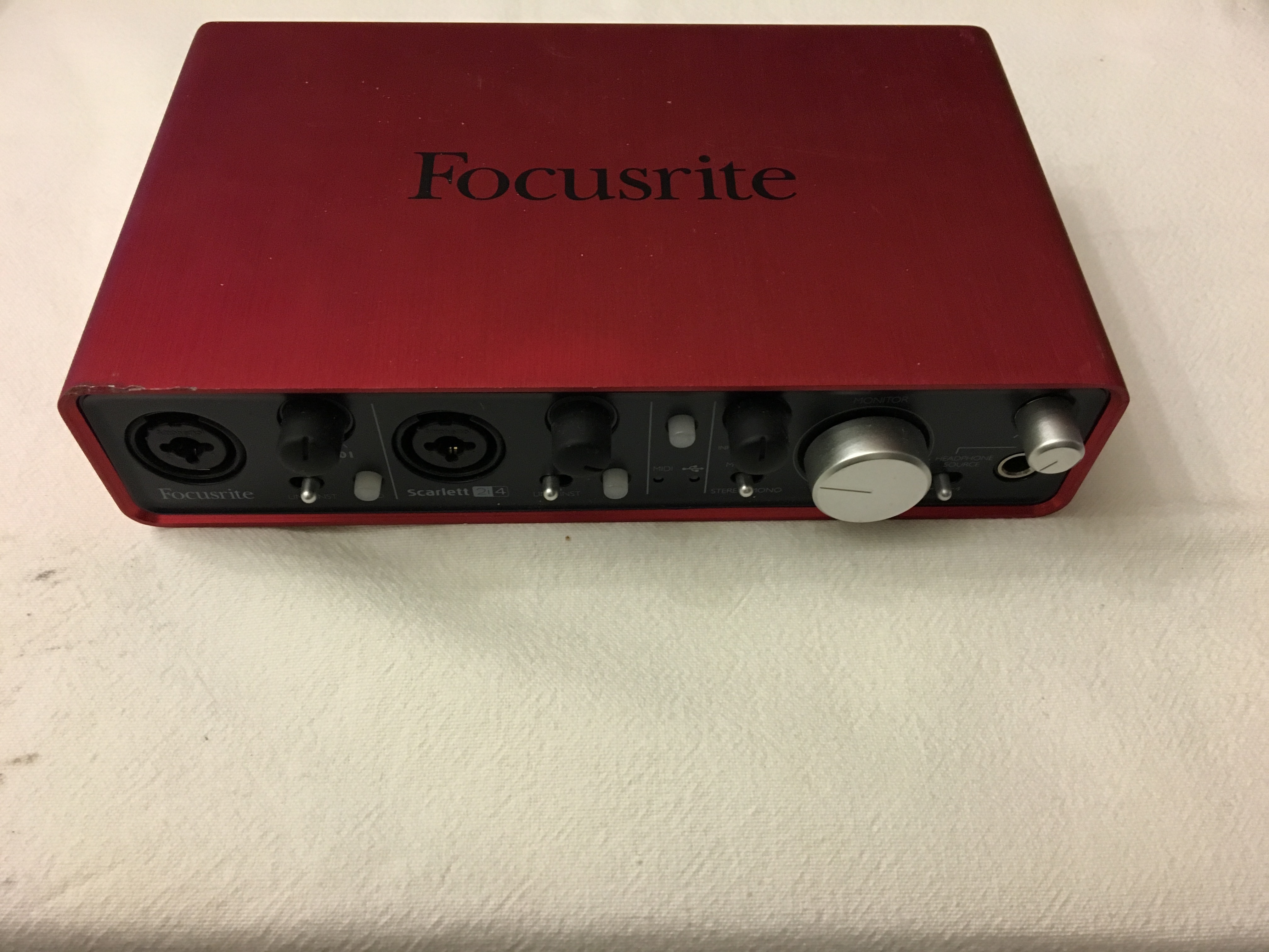 Focusrite Scarlett 2i4 image (#1429776) - Audiofanzine