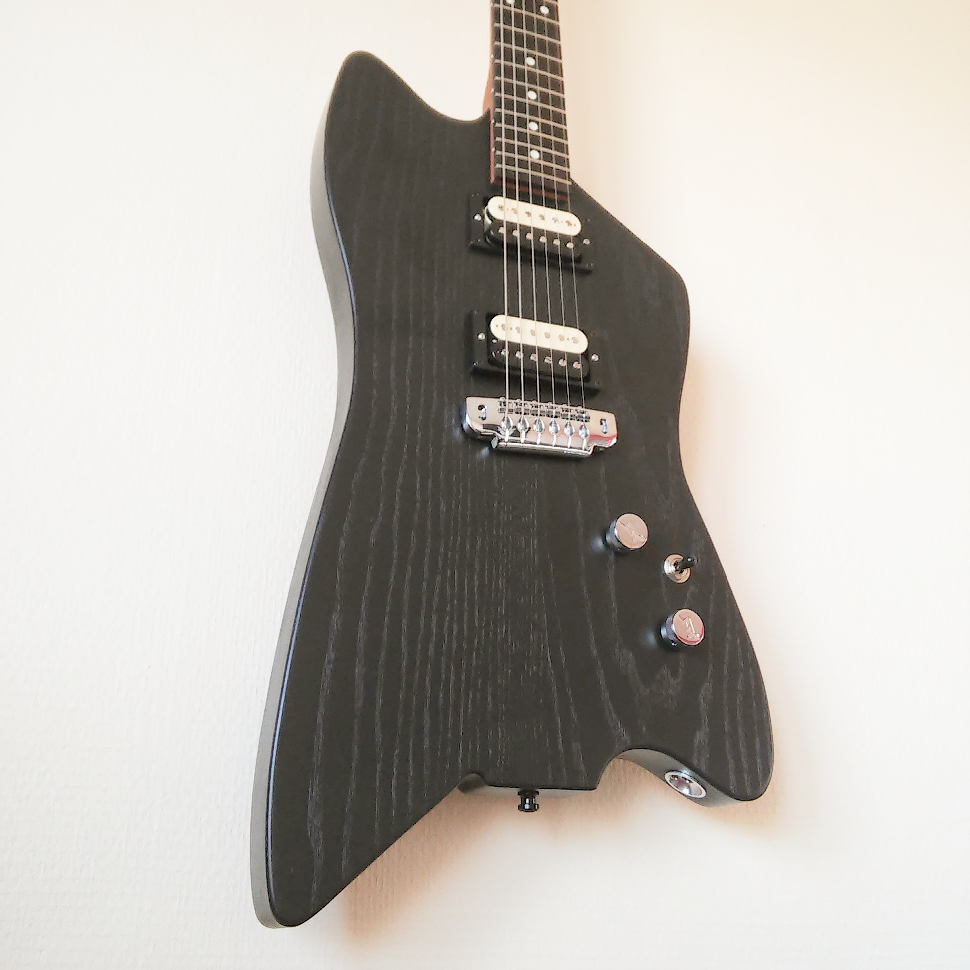 G6199 BillyBo Jupiter Thunderbird Firebird Red Gretsch Audiofanzine