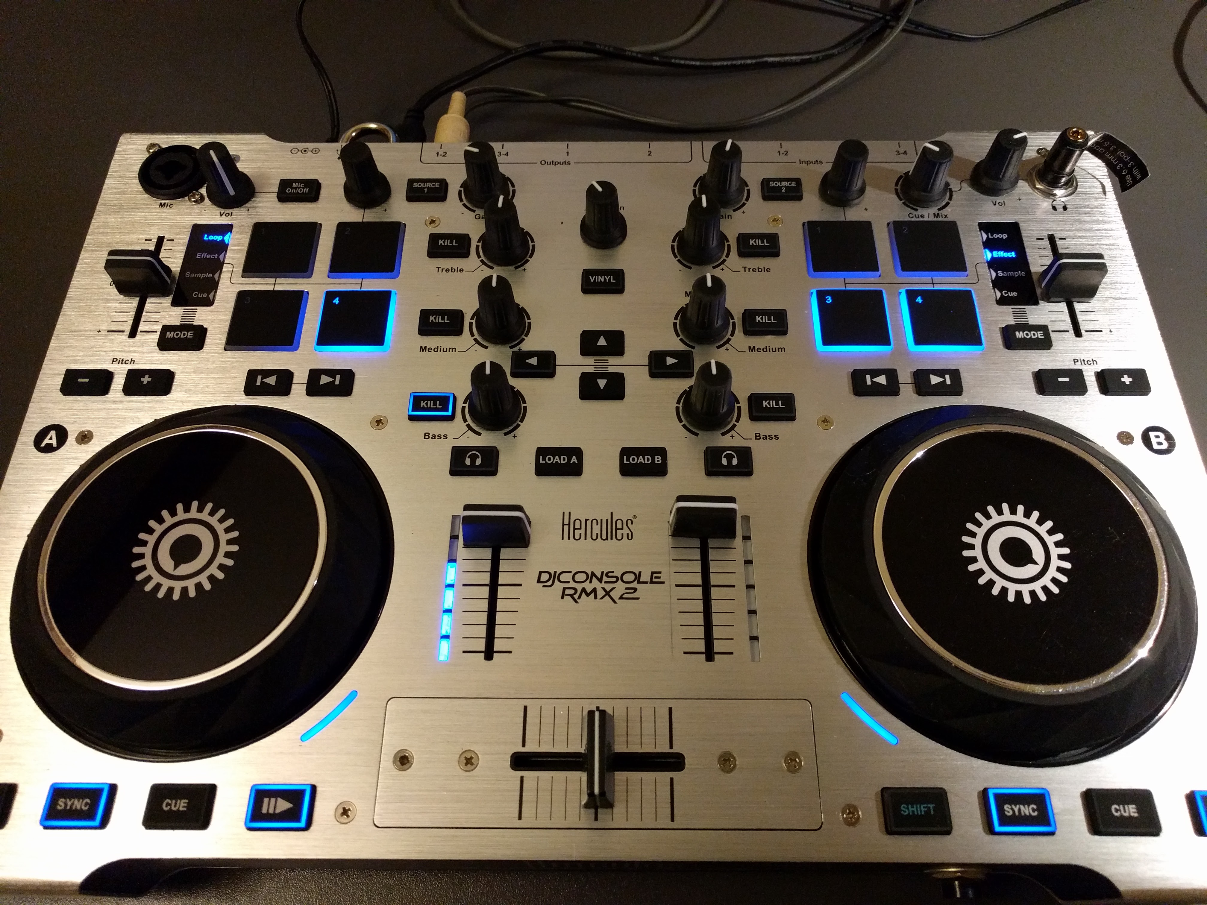 Hercules DJ Console RMX 2 Image (#1649142) - Audiofanzine