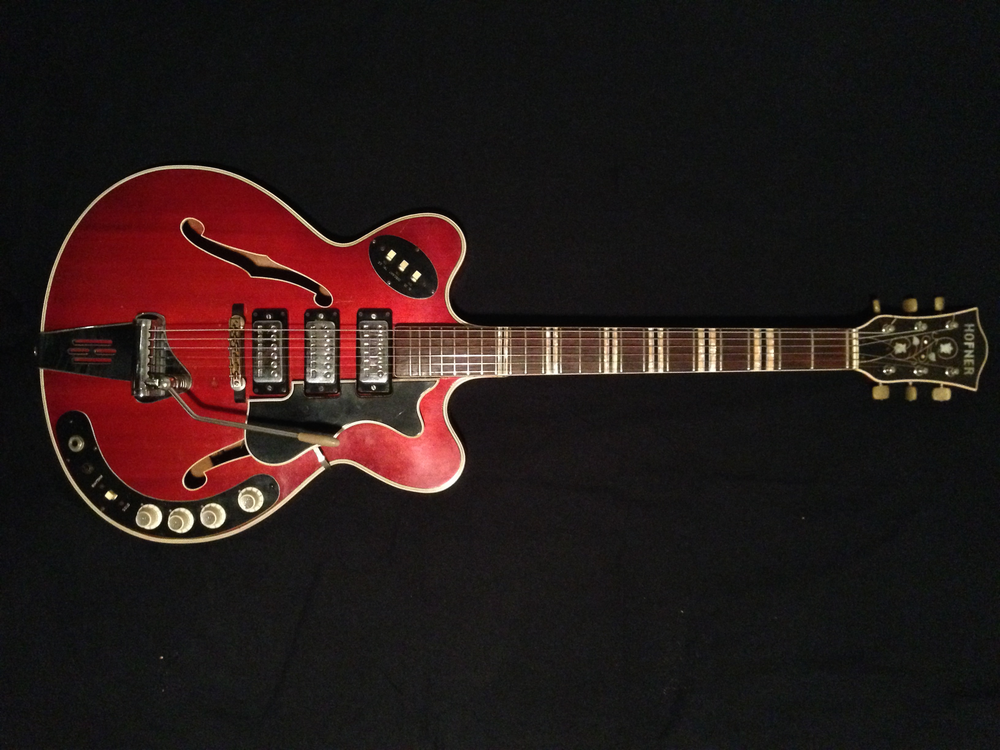Hofner Guitars Verythin 4575 image (1036869) Audiofanzine