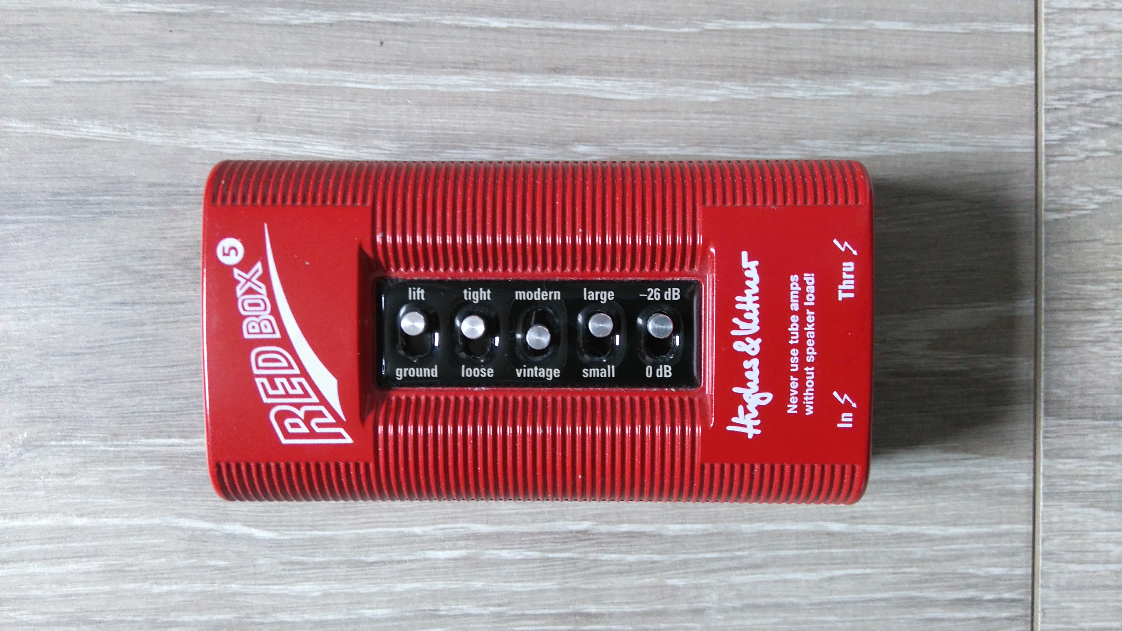 RED BOX 5 Hughes & Kettner Red Box 5 Audiofanzine