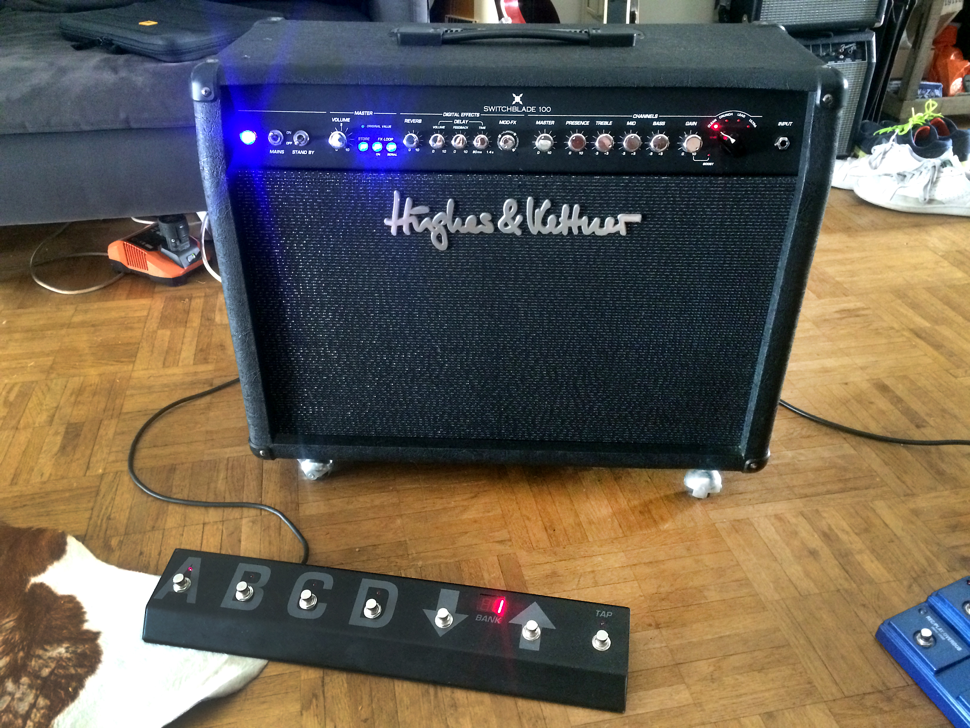 SWITCHBLADE 100 COMBO Hughes & Kettner Switchblade 100 Combo