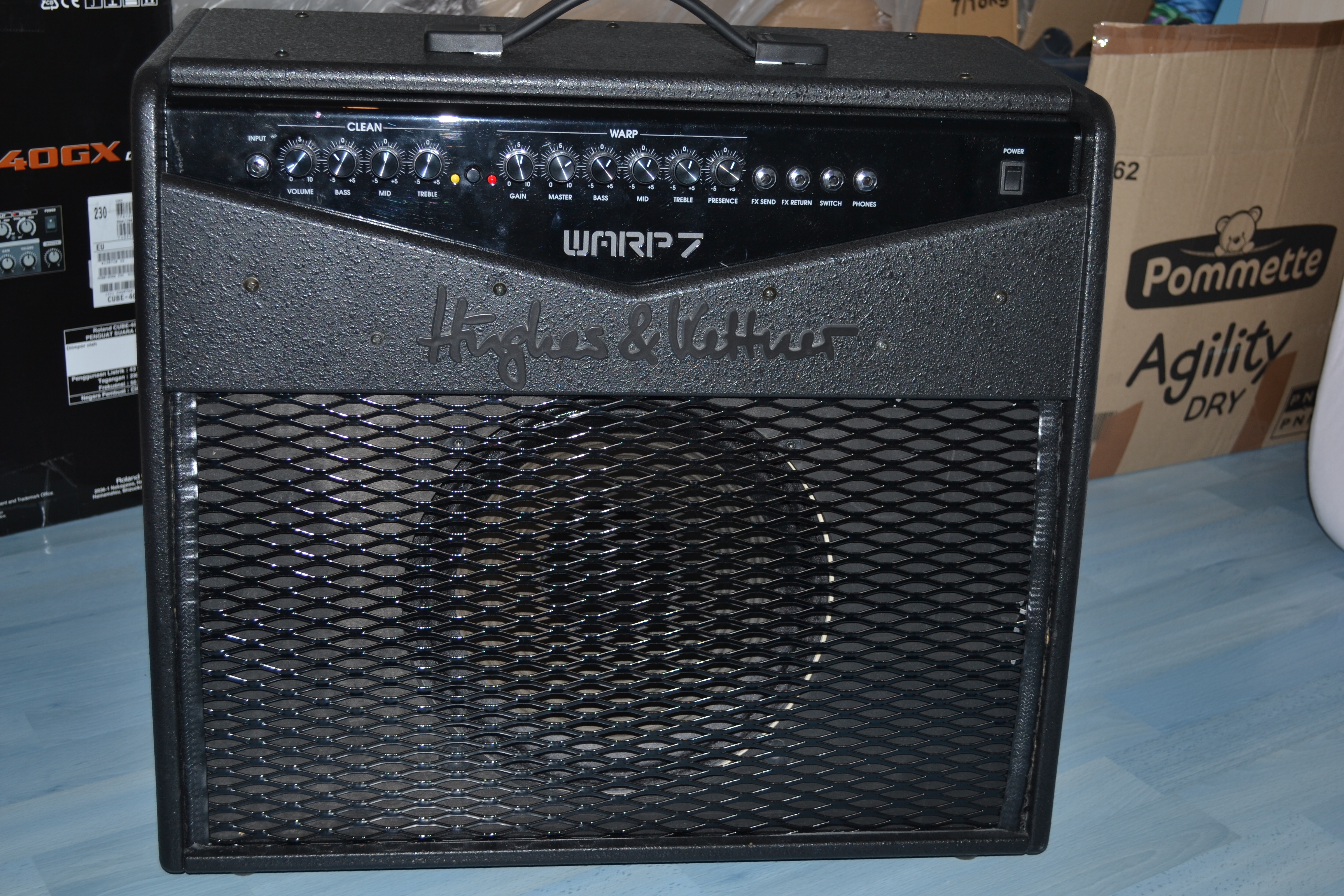 WARP 7 Hughes & Kettner WARP 7 Audiofanzine