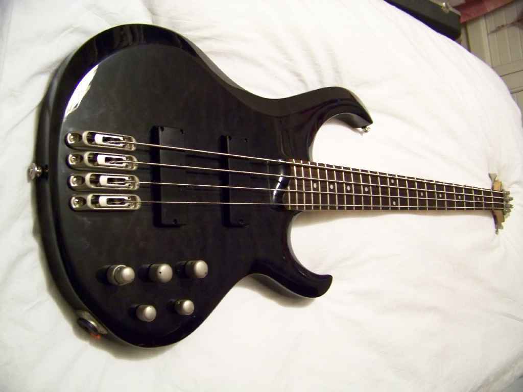 Photo Ibanez BTB400QM Ibanez BTB Series BTB400QM BB (51123) Audiofanzine