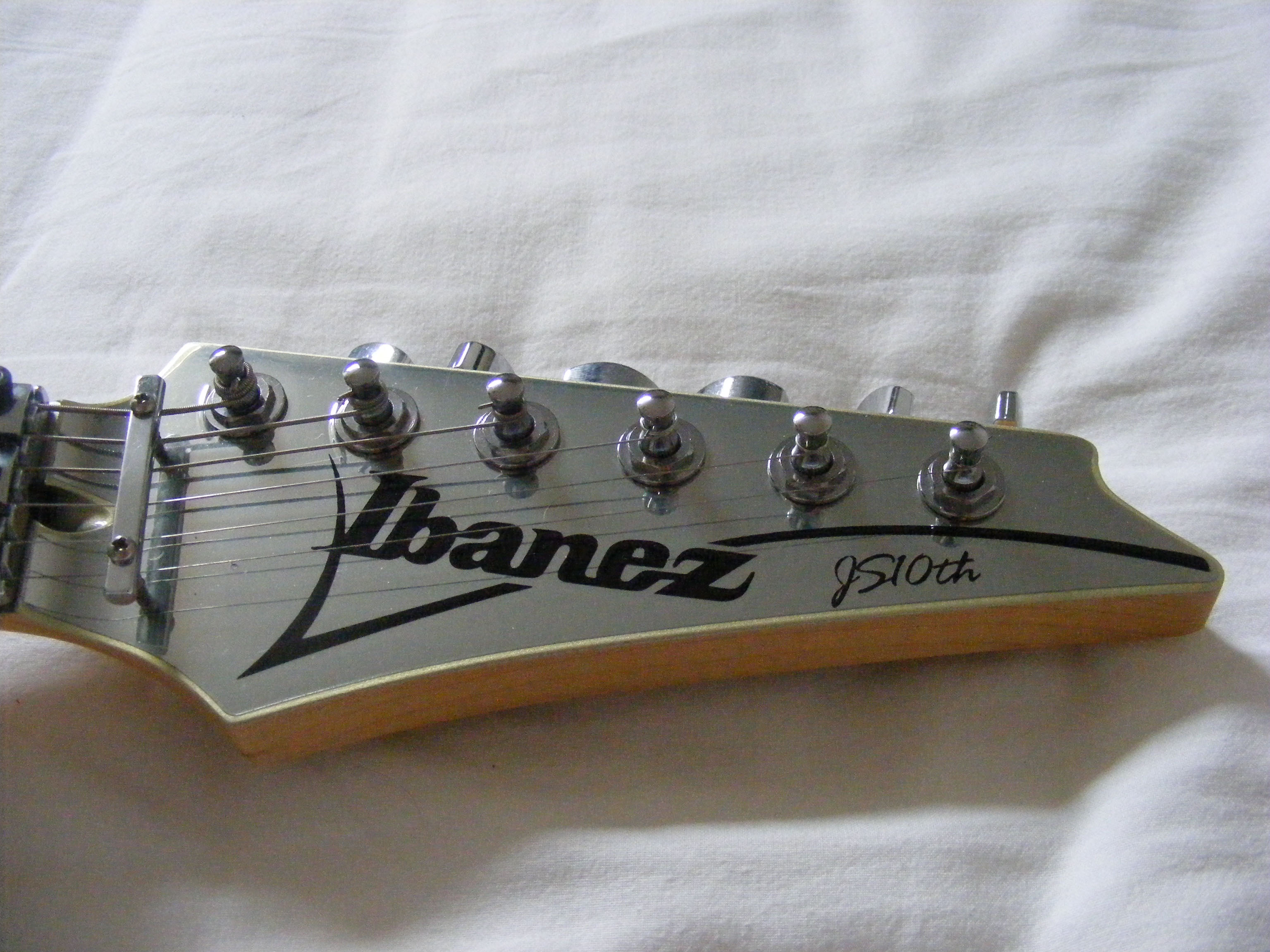 Ibanez+Chrome+Boy Guitare Ibanez Joe Satriani 10th Chrome Boy n°007/506 état neuf : 2 ...