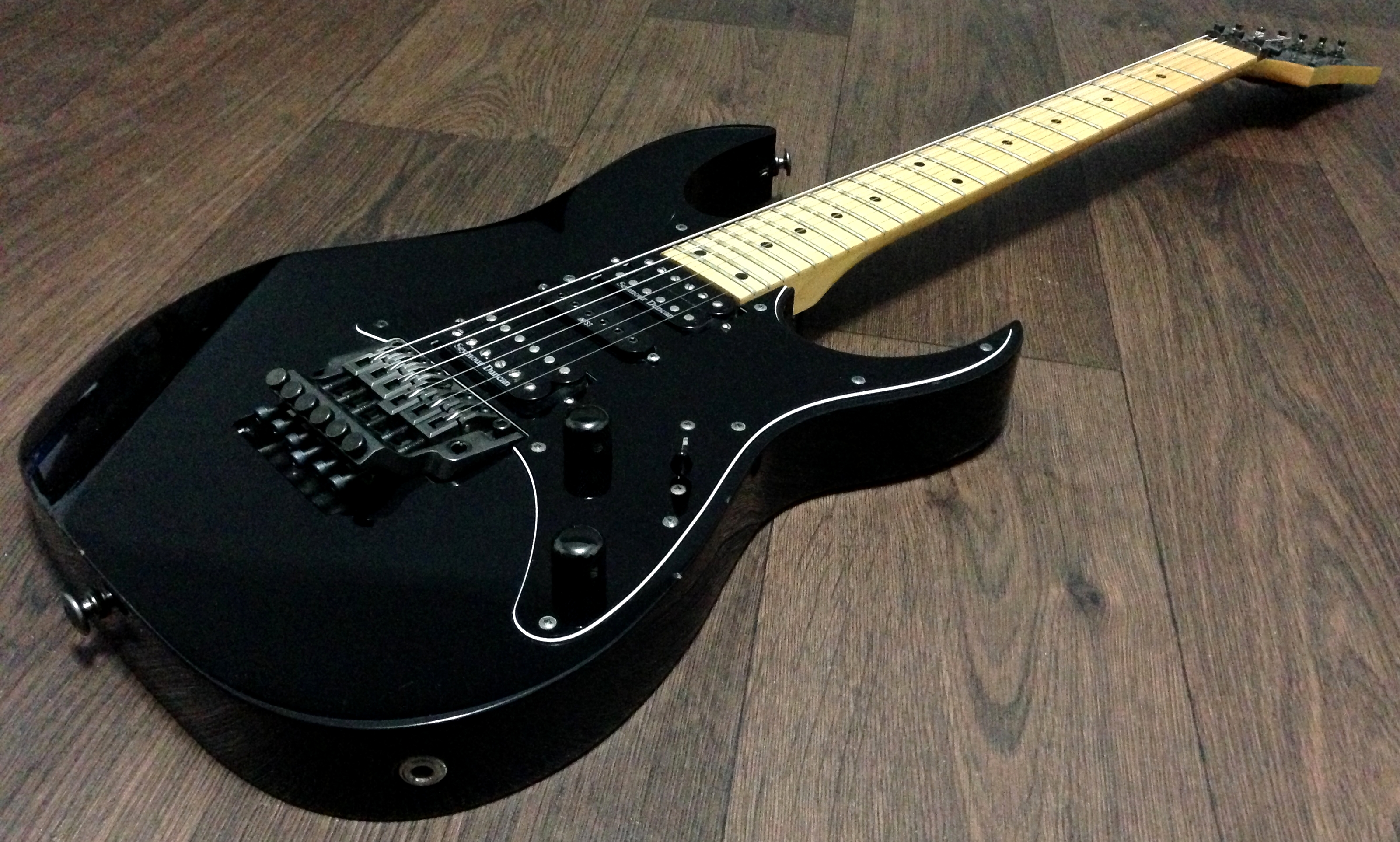 Ibanez RG550 image (#520995) - Audiofanzine