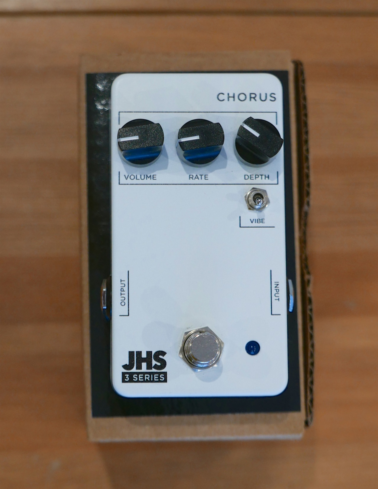 3 Series Chorus JHS Pedals 3 Series Chorus Audiofanzine