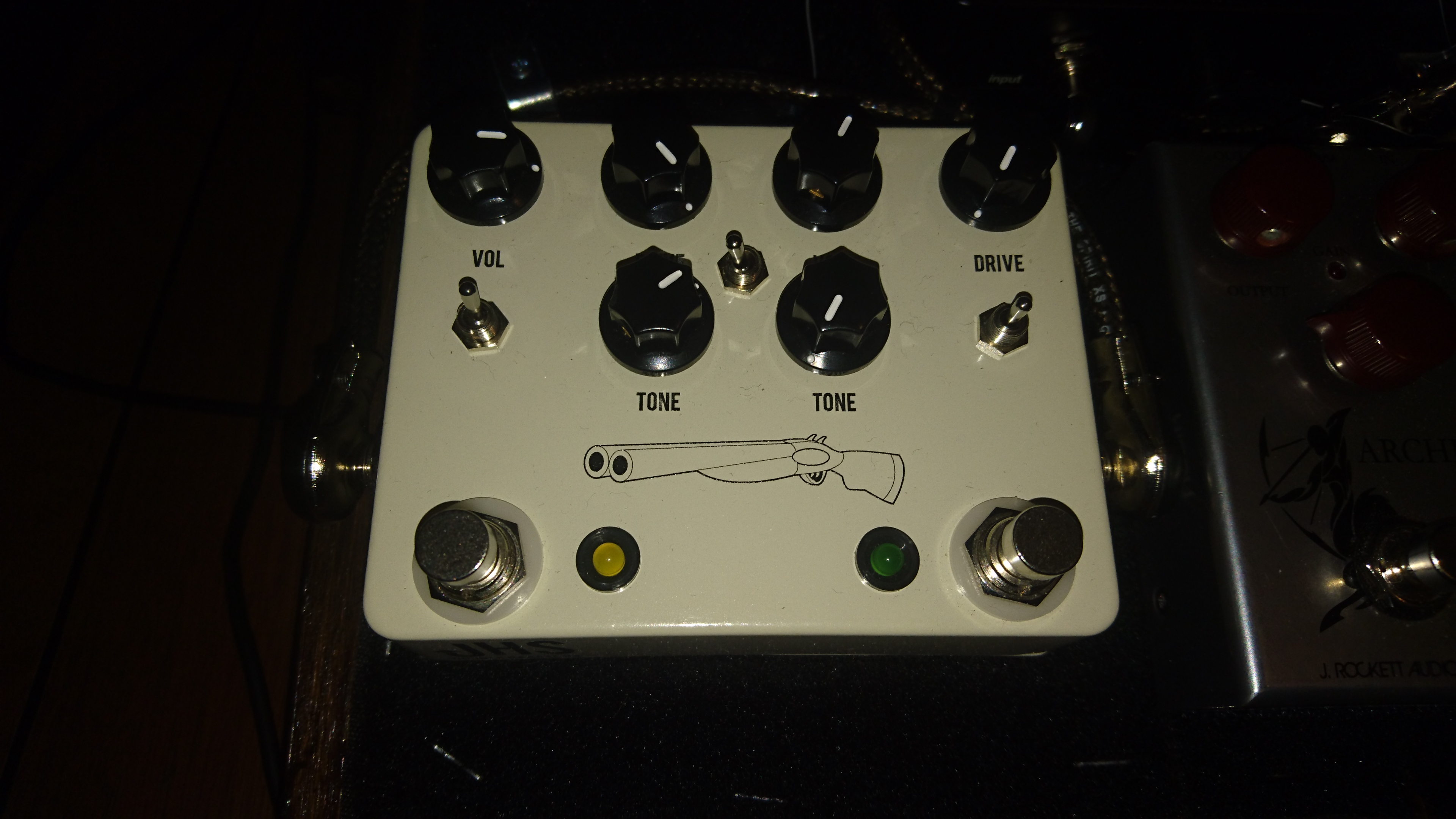 DOUBLE BARREL V3 JHS Pedals Double Barrel V3 Audiofanzine