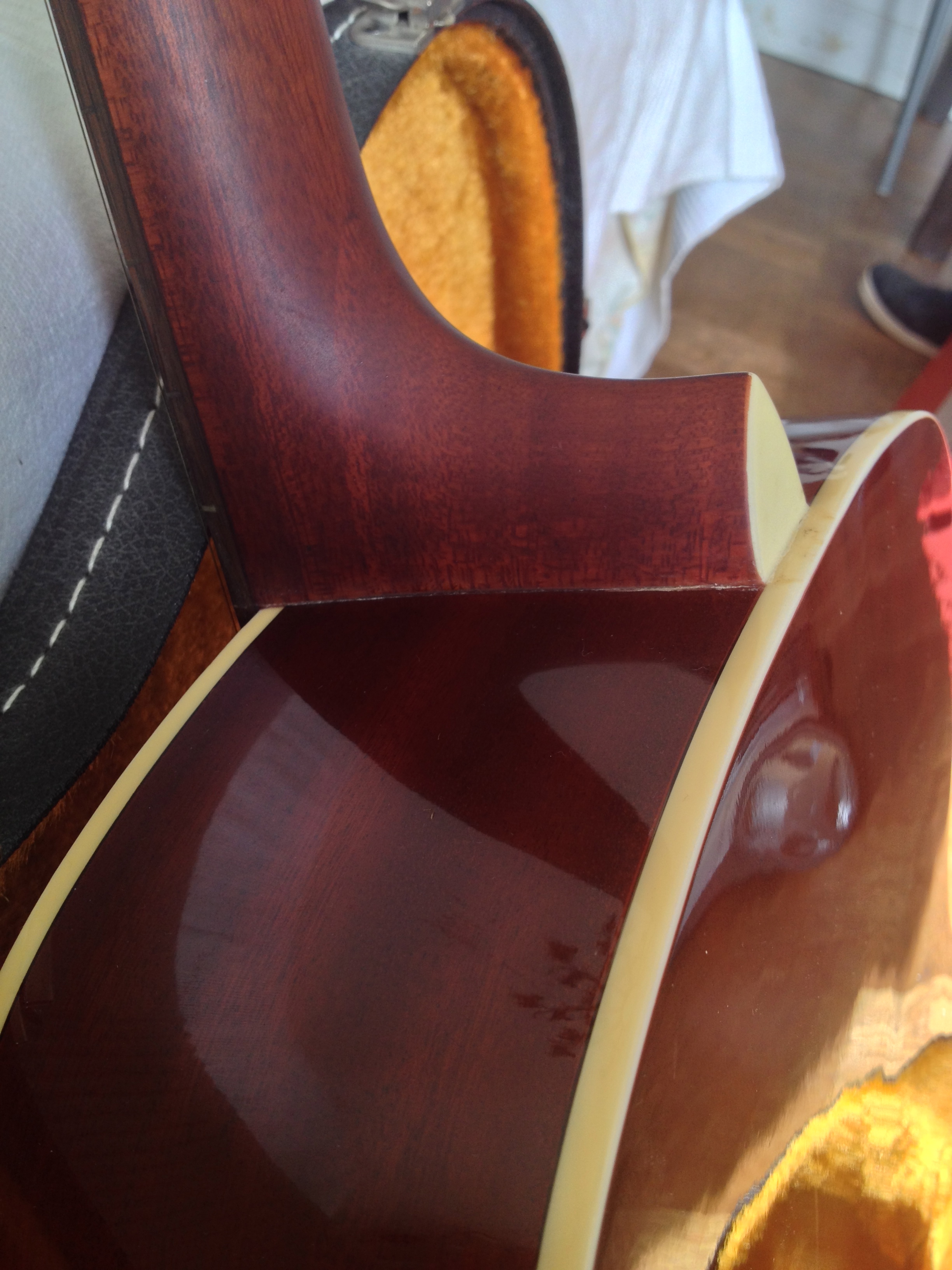 Bottle Slide Triolian JR550 Johnson Guitars Audiofanzine