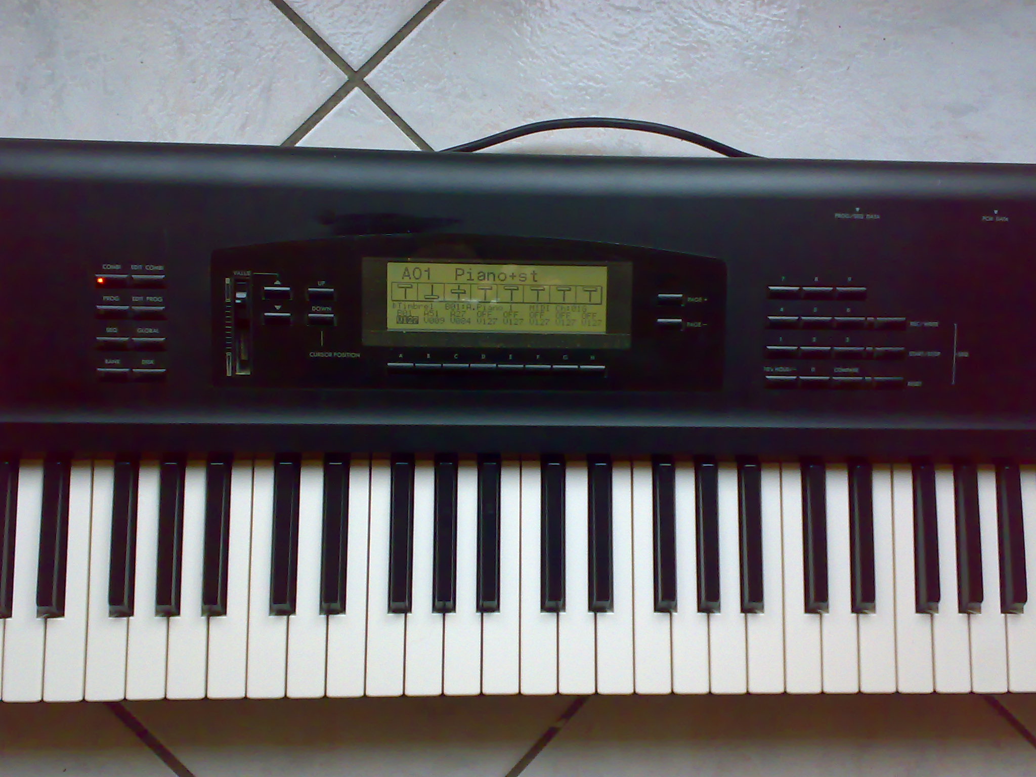 Korg 01 W