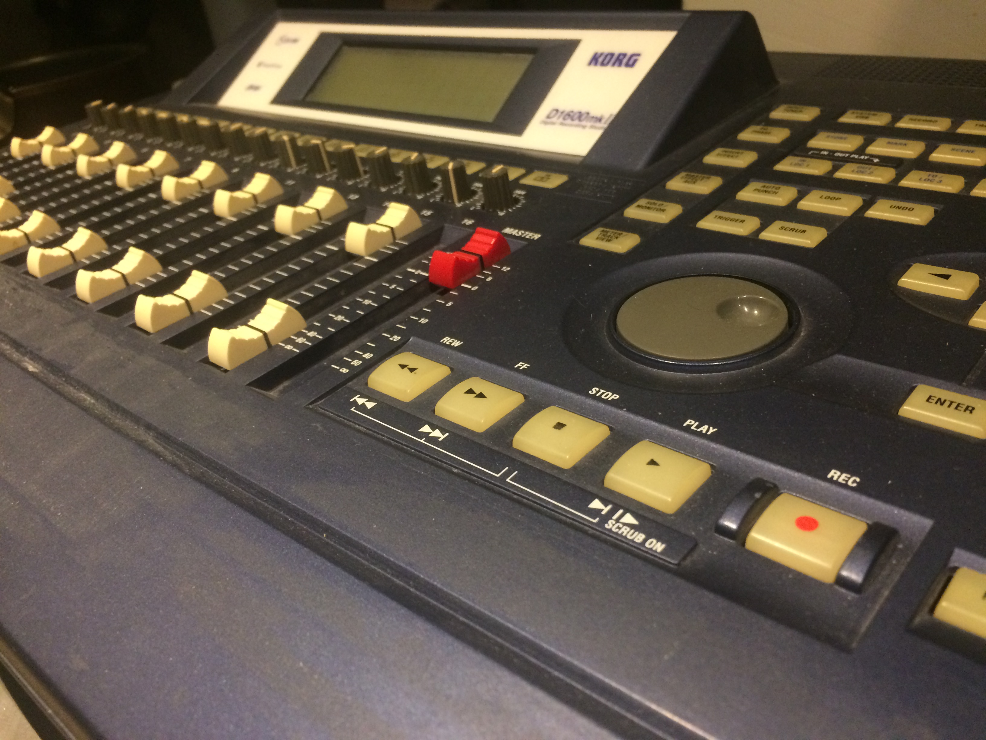 D1600 MKII D1600 MKII Audiofanzine