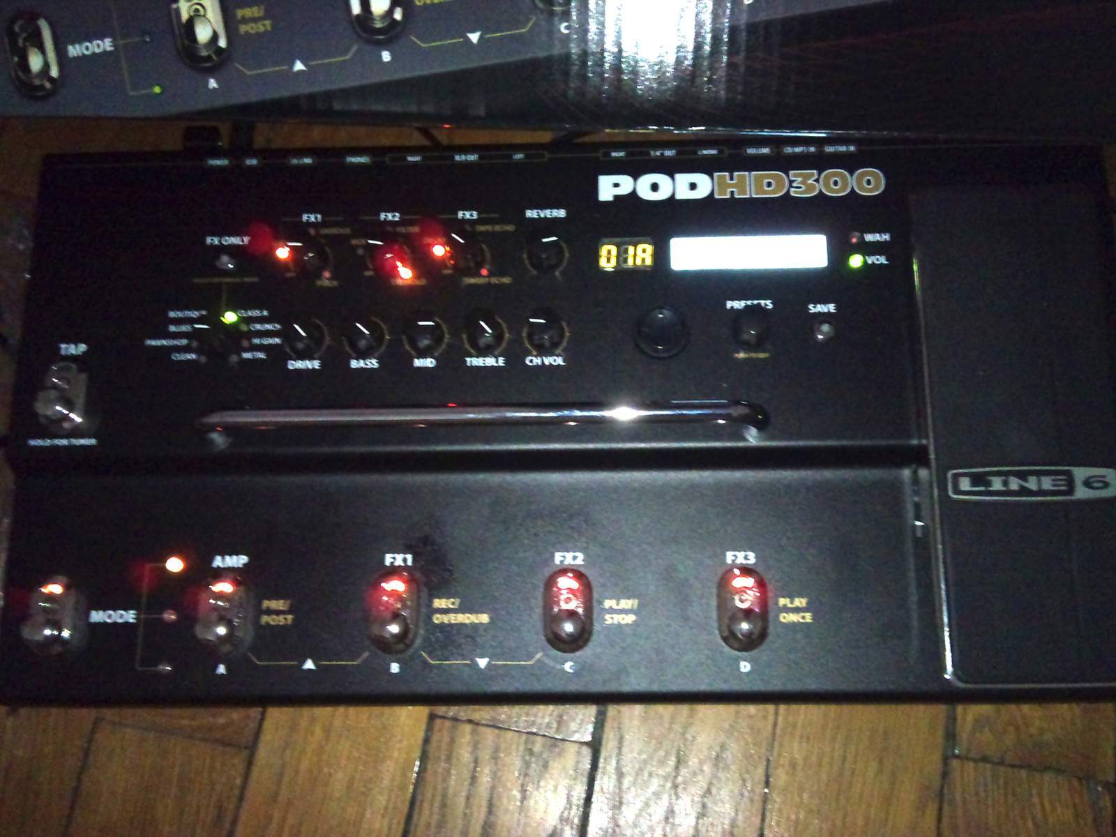 Line 6 POD HD300 image (#181926) - Audiofanzine