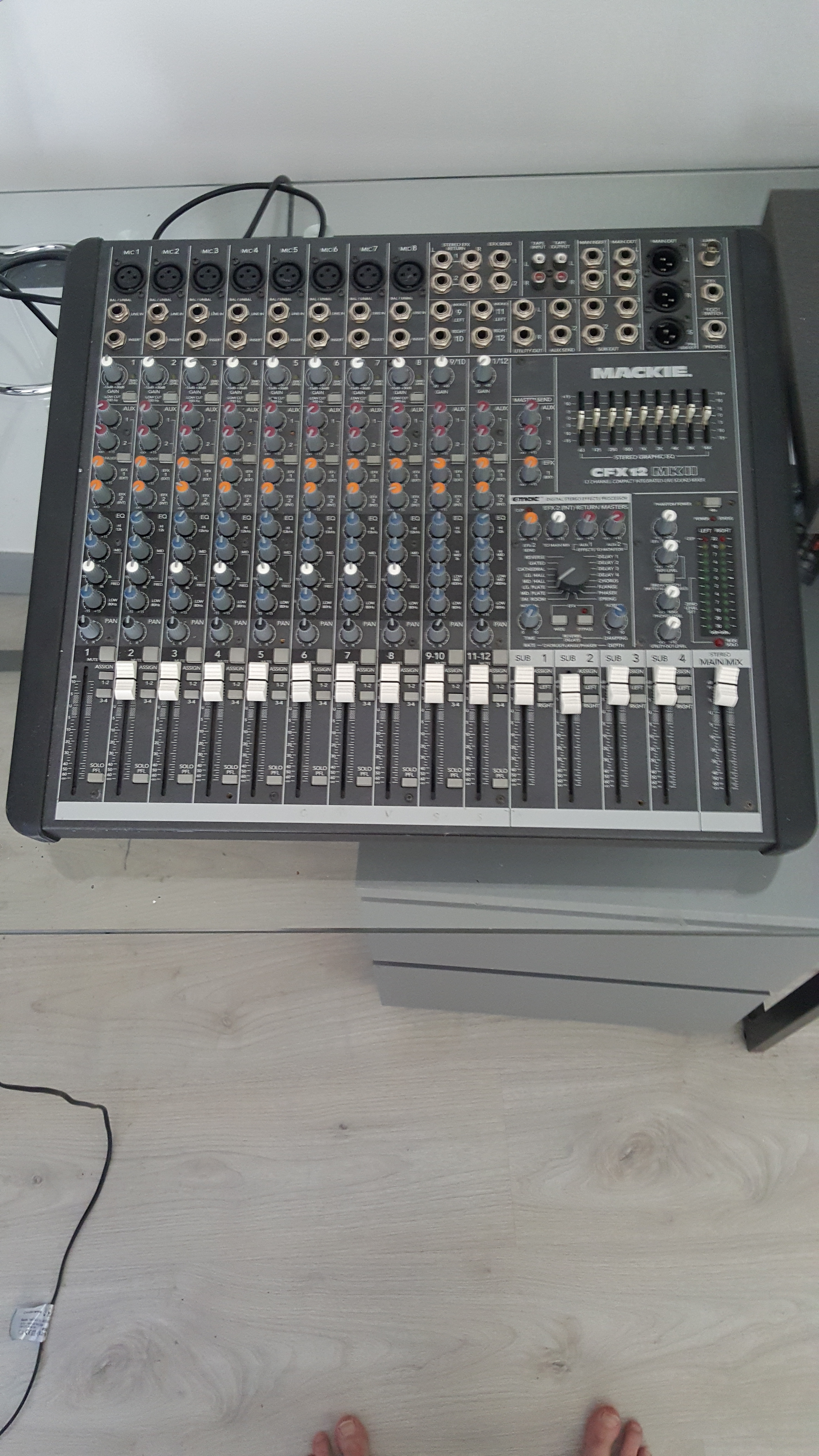 CFX12.MKII Mackie CFX12.mkII Audiofanzine