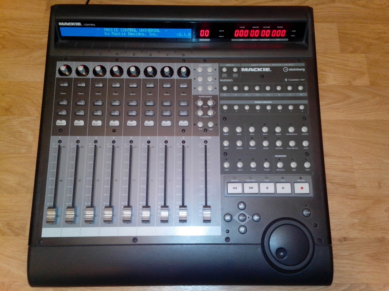 Mackie Control Universal image (920826) Audiofanzine