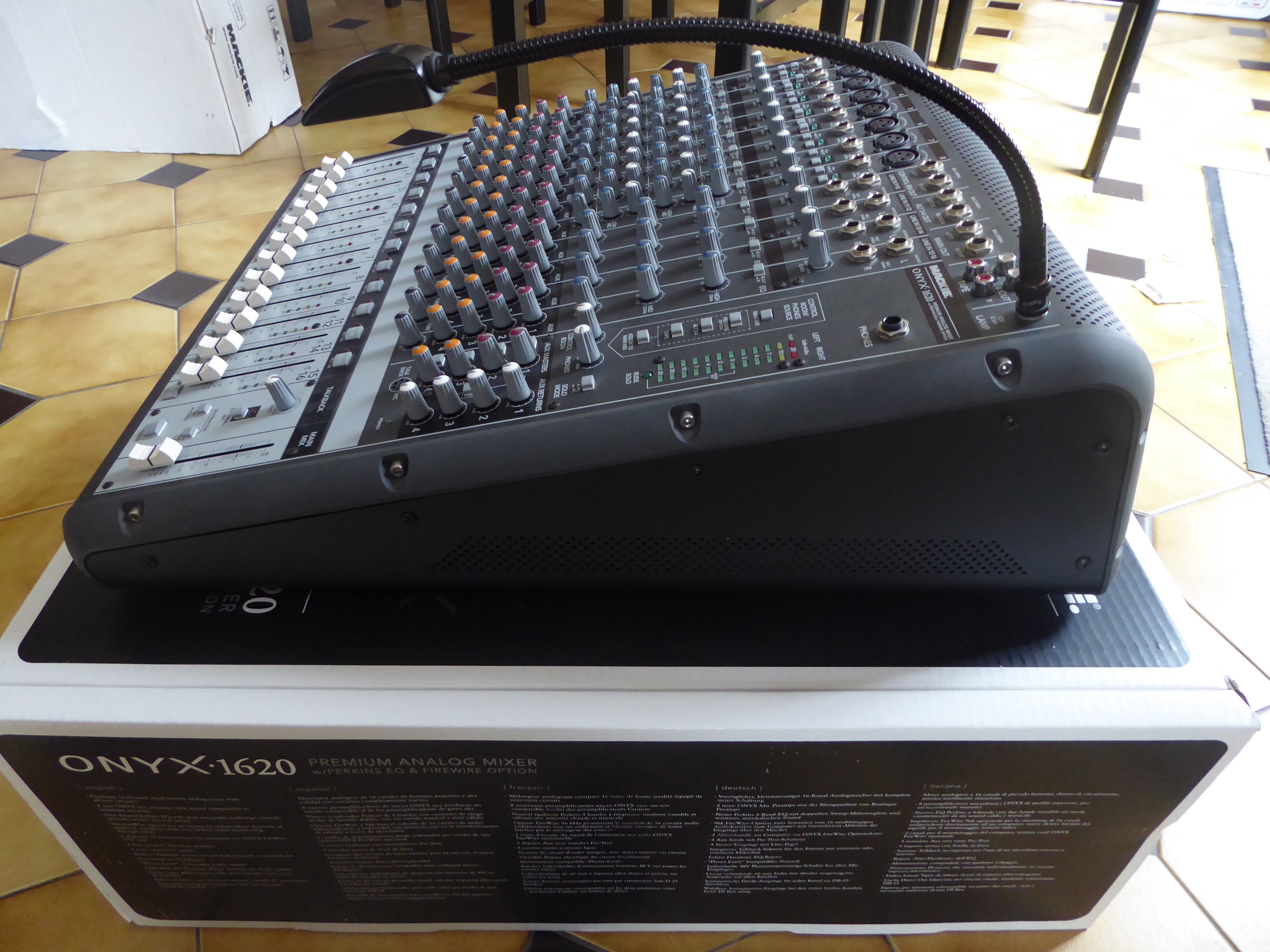 ONYX 1620 Mackie Onyx 1620 Audiofanzine