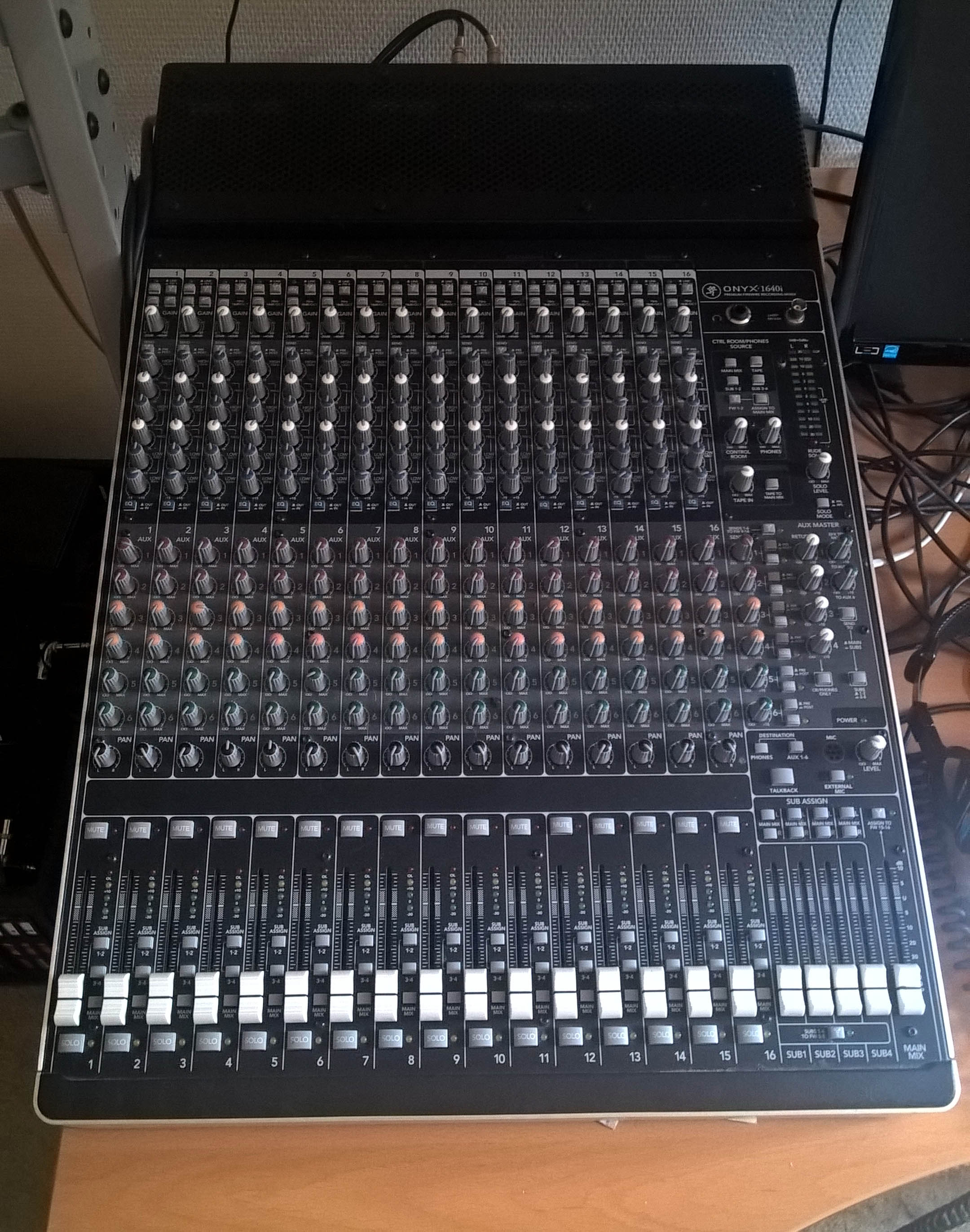 Mackie Onyx 1640i image (1750288) Audiofanzine