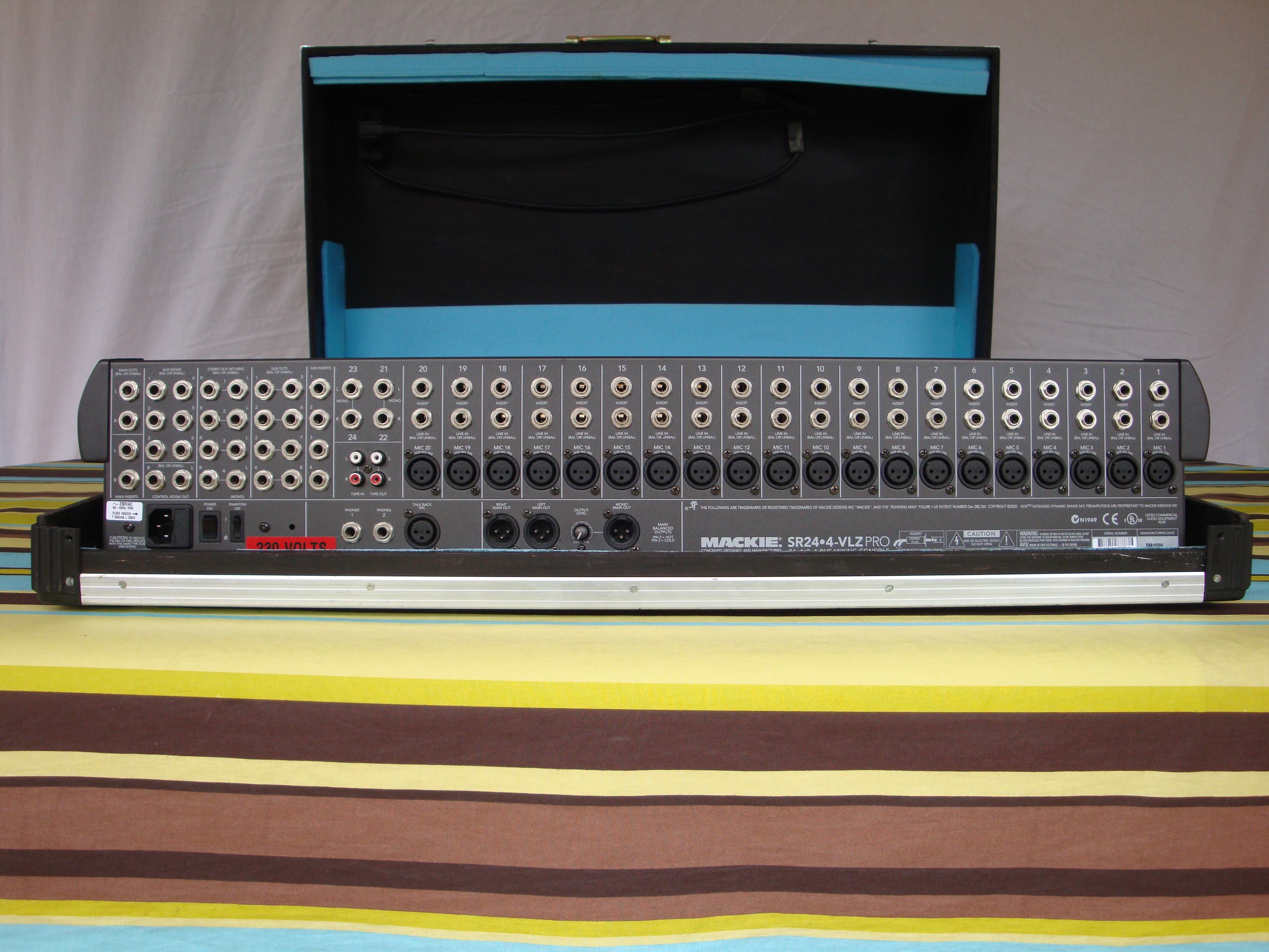 Mackie SR 24.4 VLZ Pro image (260716) Audiofanzine