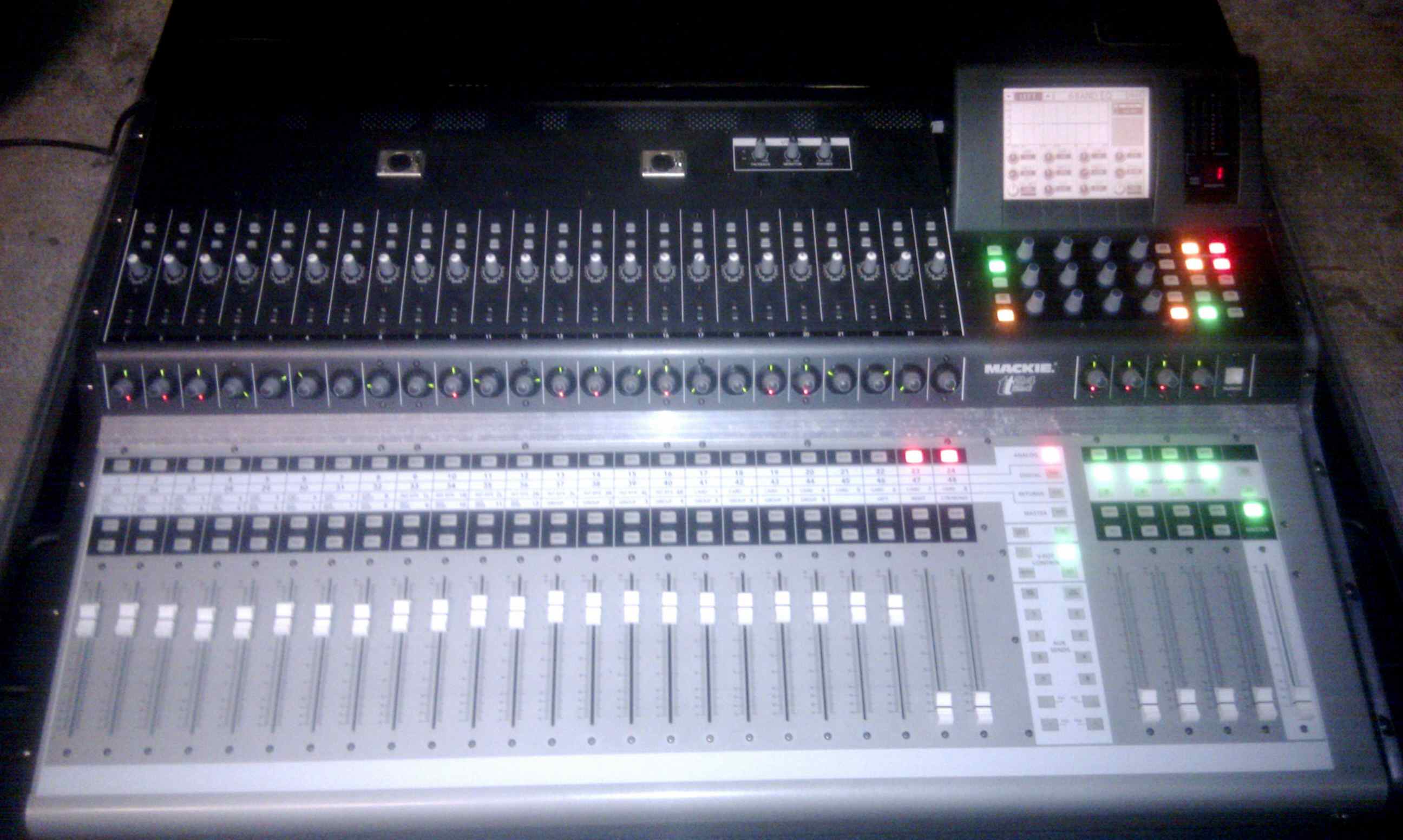 Mackie TT24 image (263753) Audiofanzine