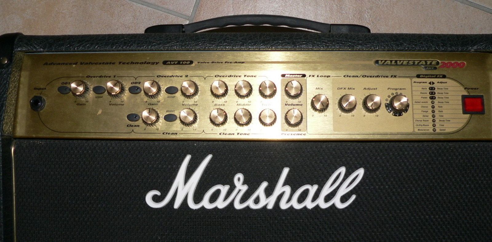 Marshall Avt 2000