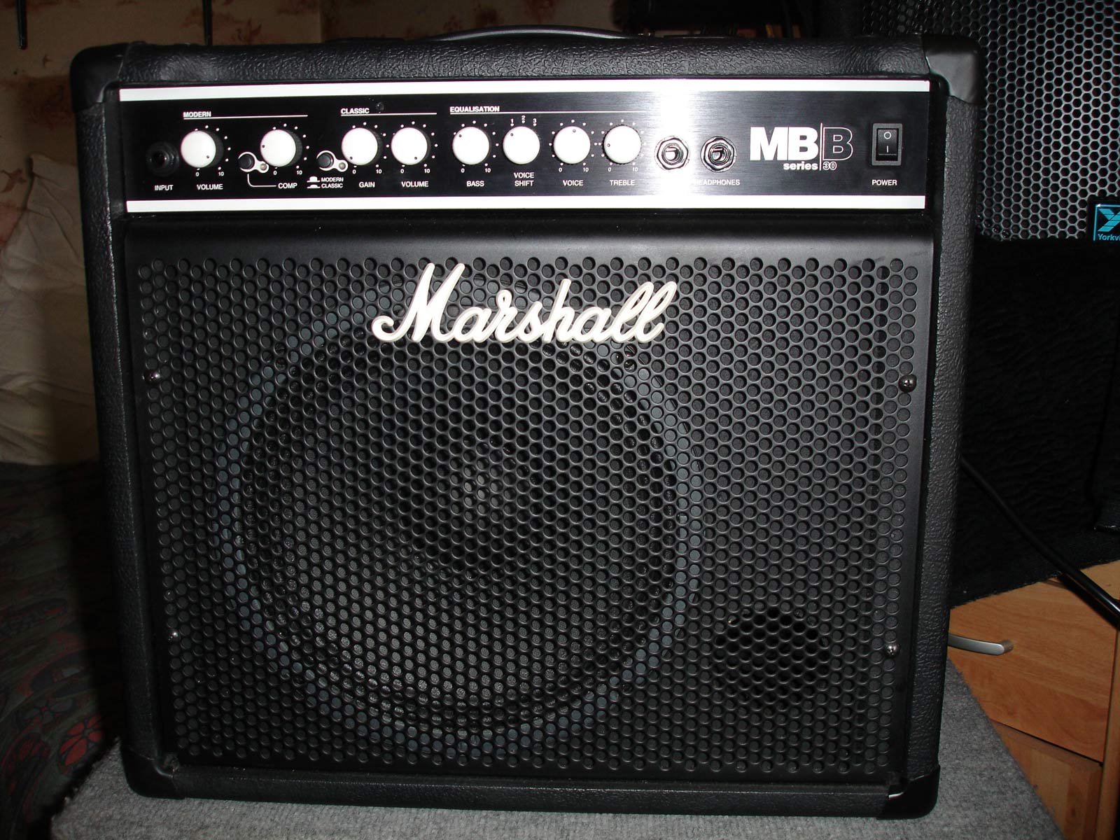 Marshall Mb30