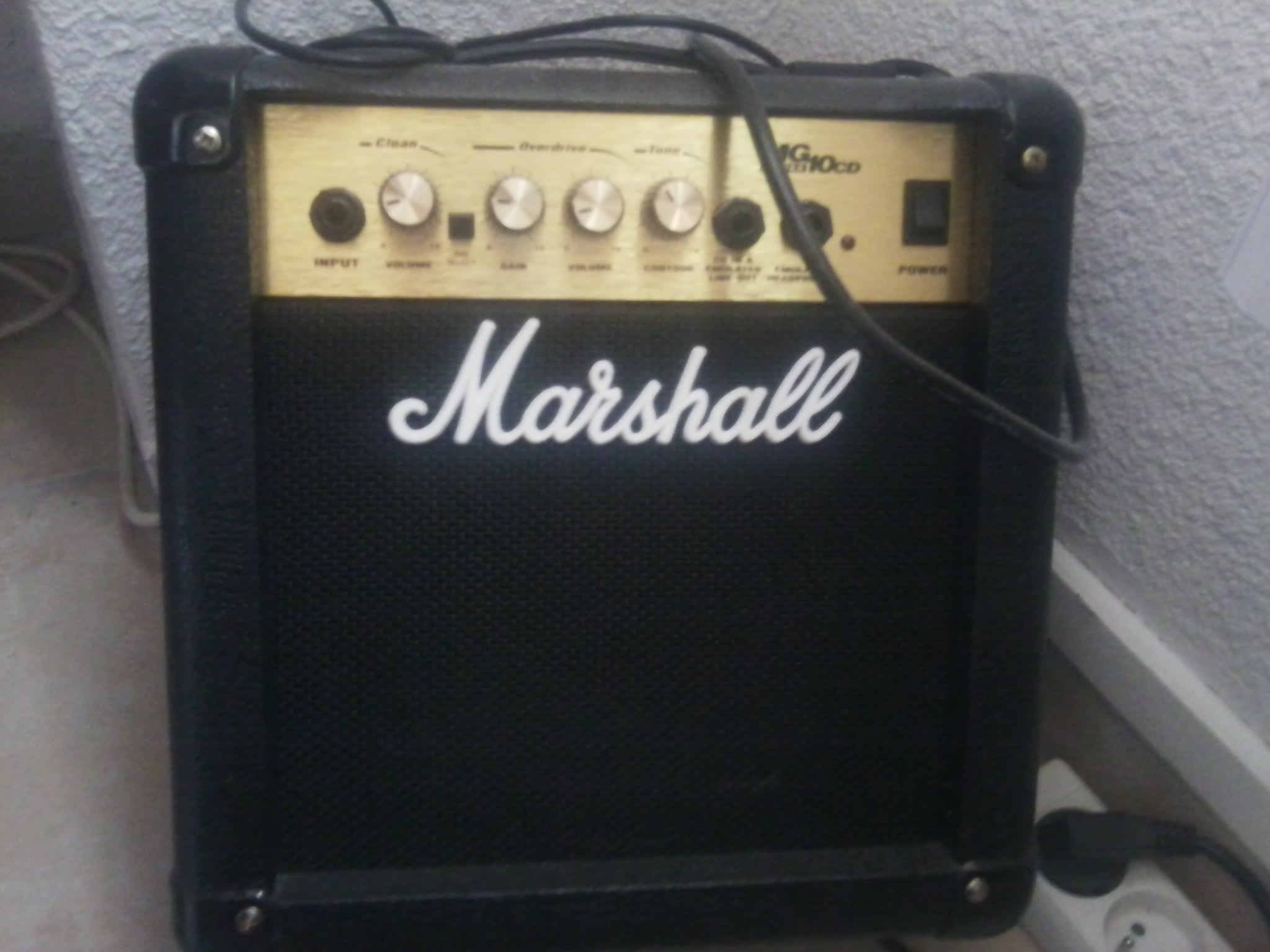 Marshall Mg10