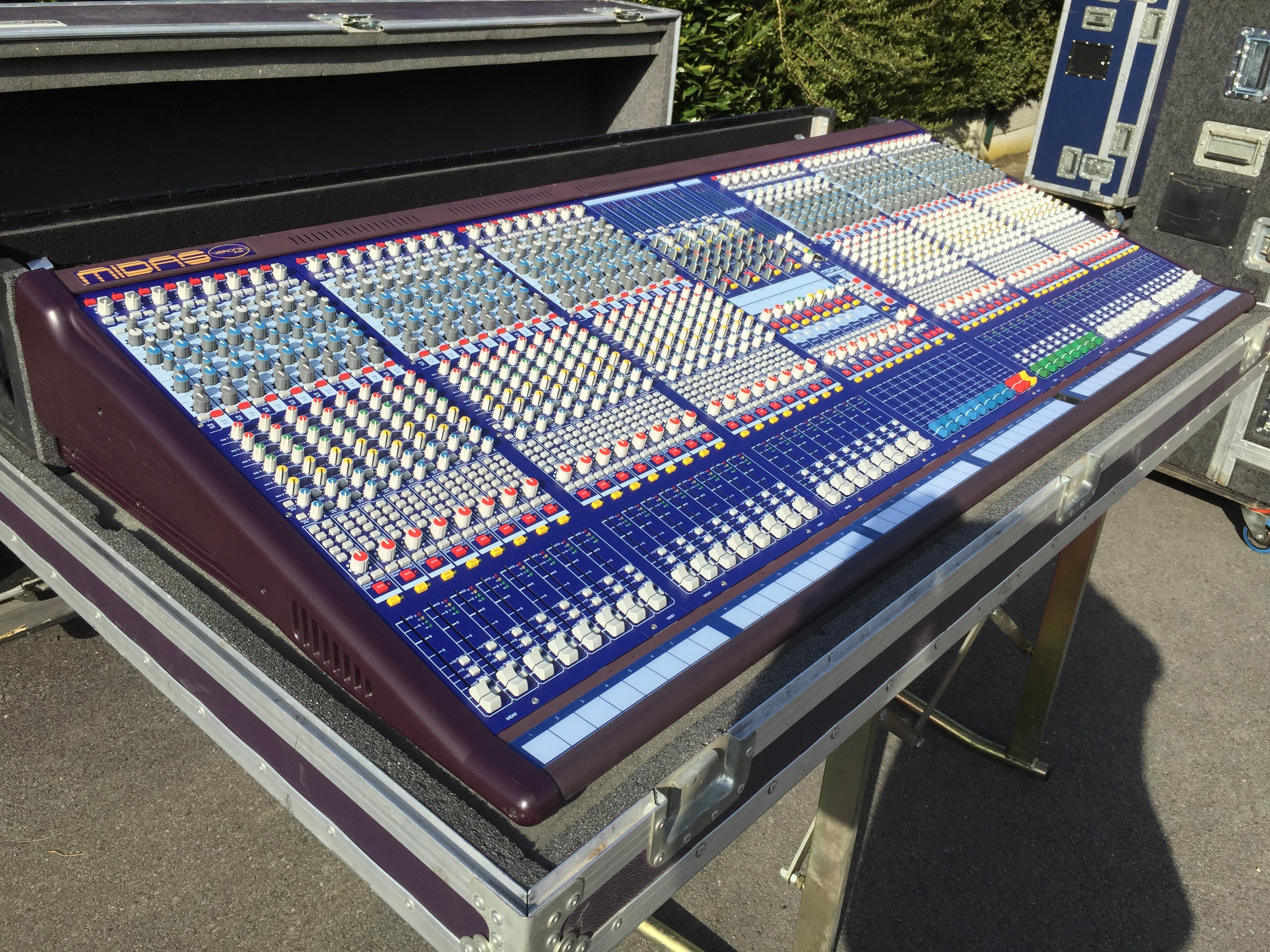 VERONA 480 TOURING Midas Verona 480 Touring Audiofanzine