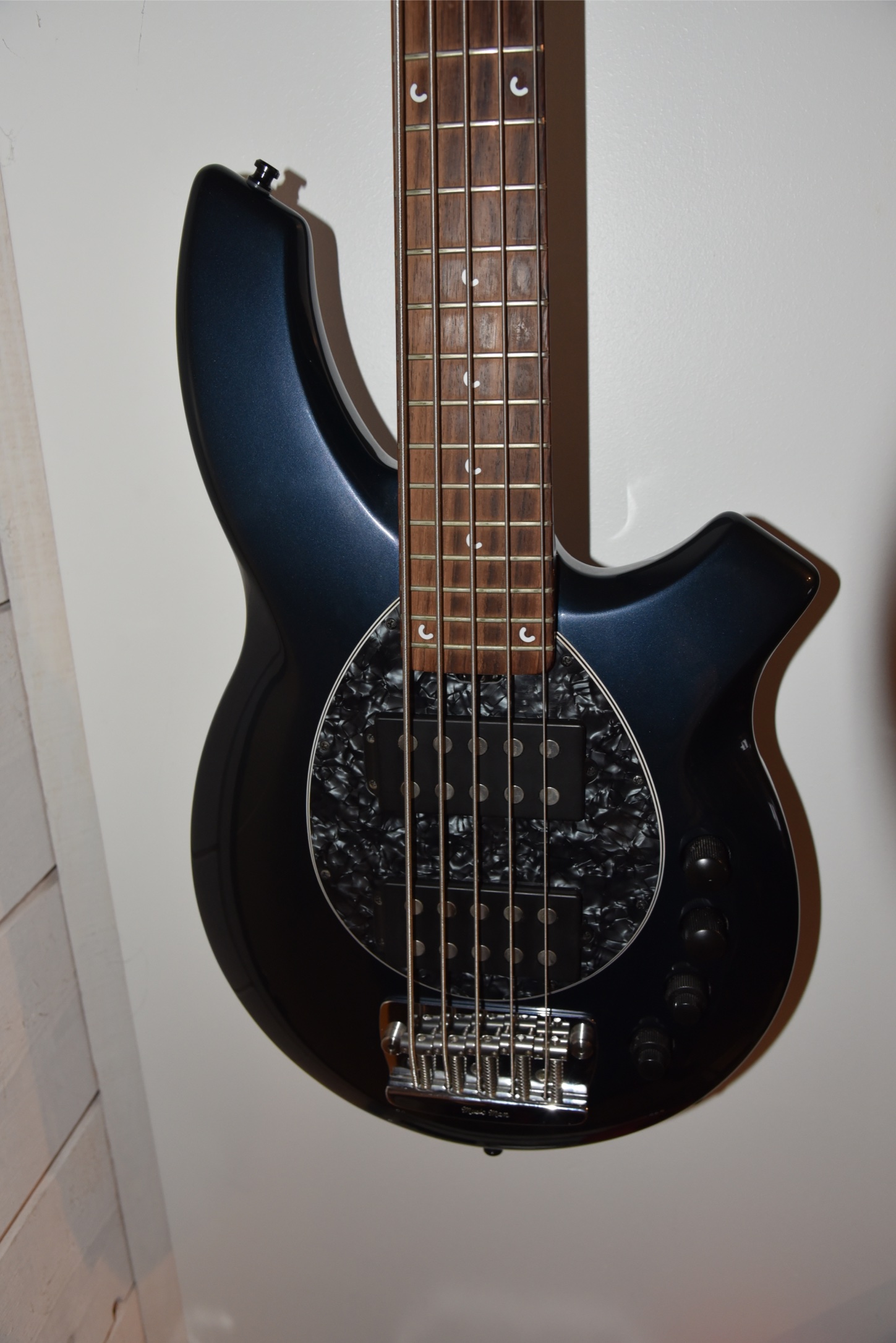 BONGO 5 Music Man Bongo 5 Audiofanzine musicman-bongo-bass-2005-www-12fret