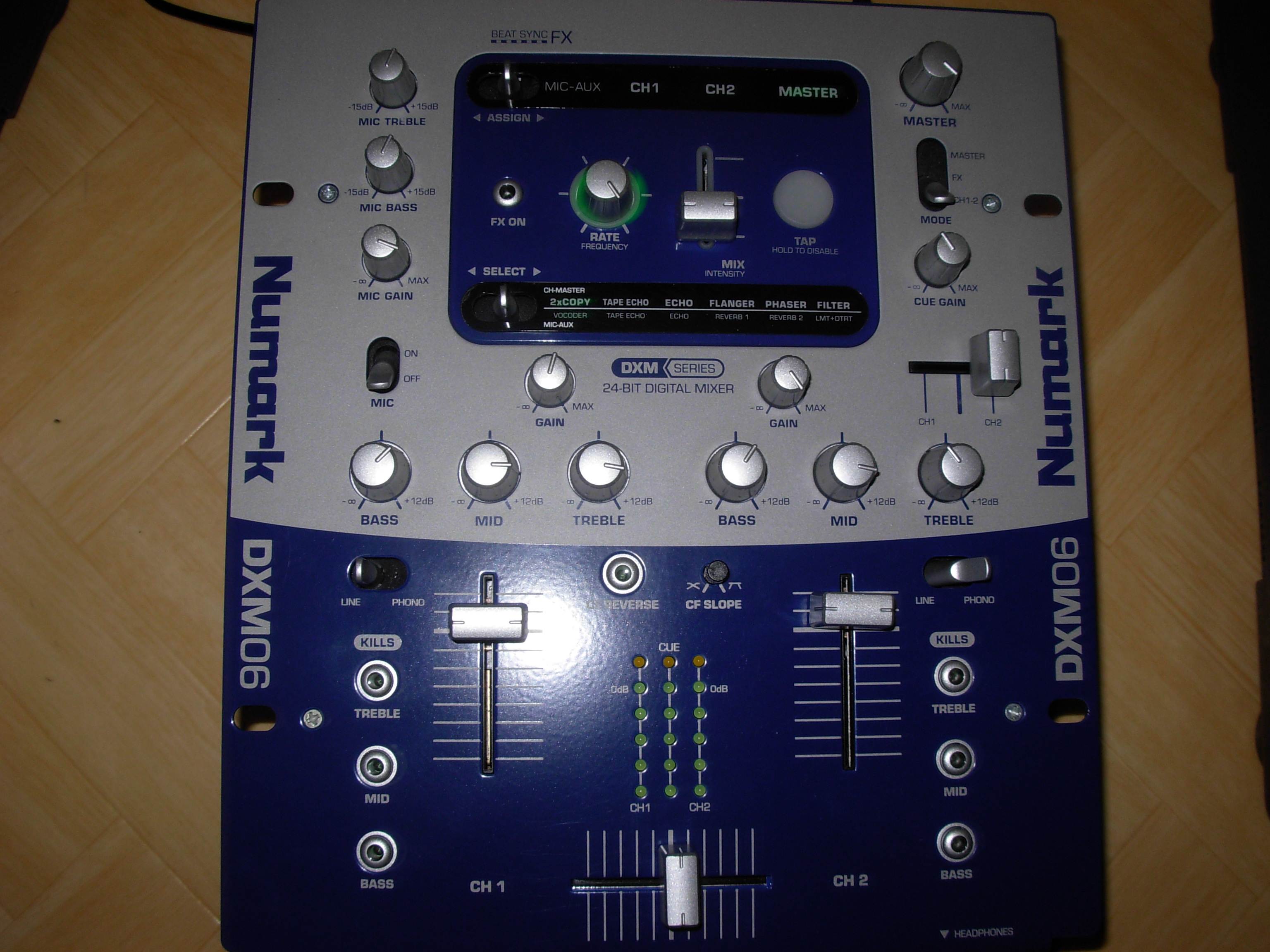 Numark DXM06 image (8669) Audiofanzine