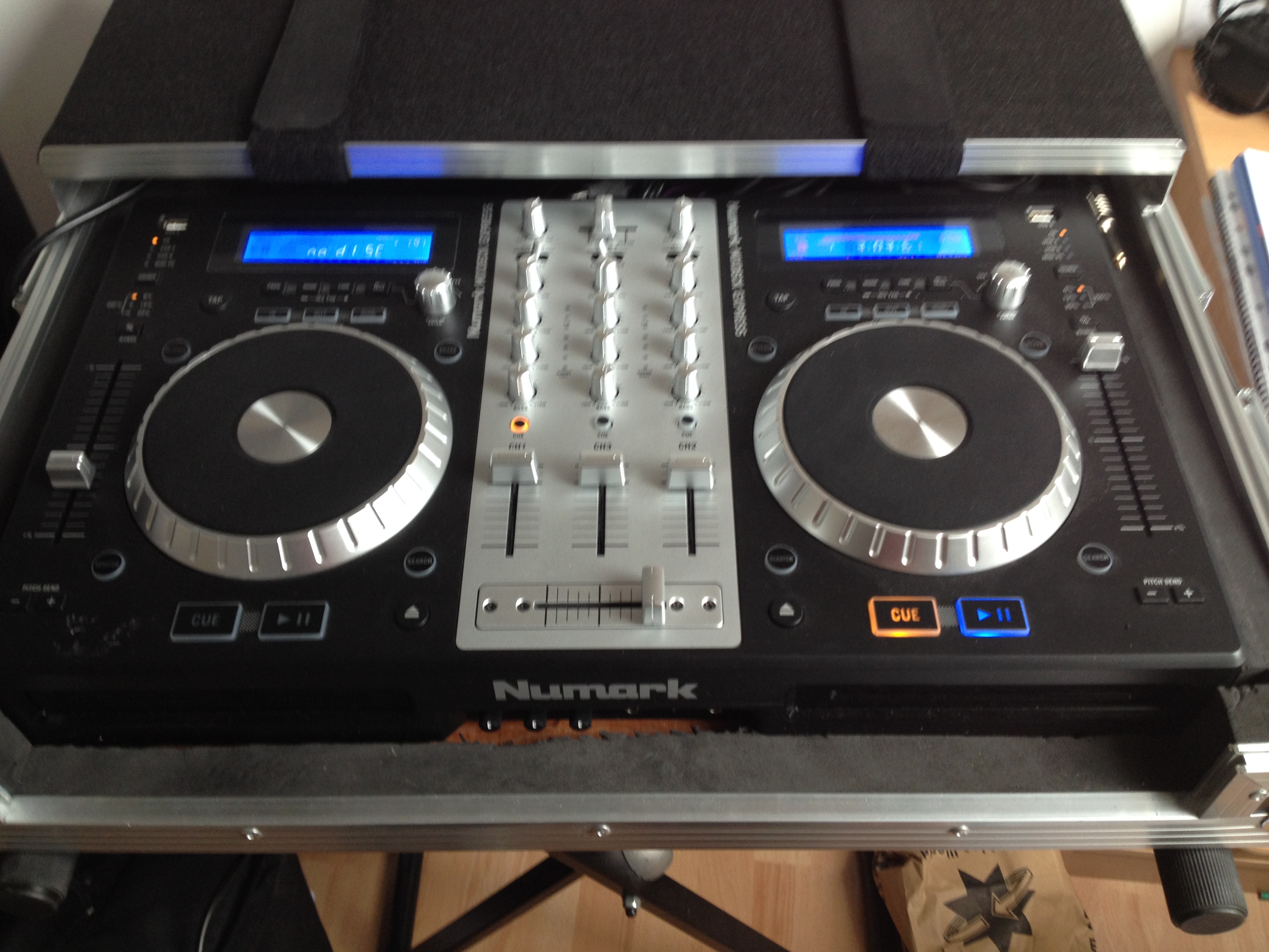 Mixdeck Express Numark Mixdeck Express Audiofanzine