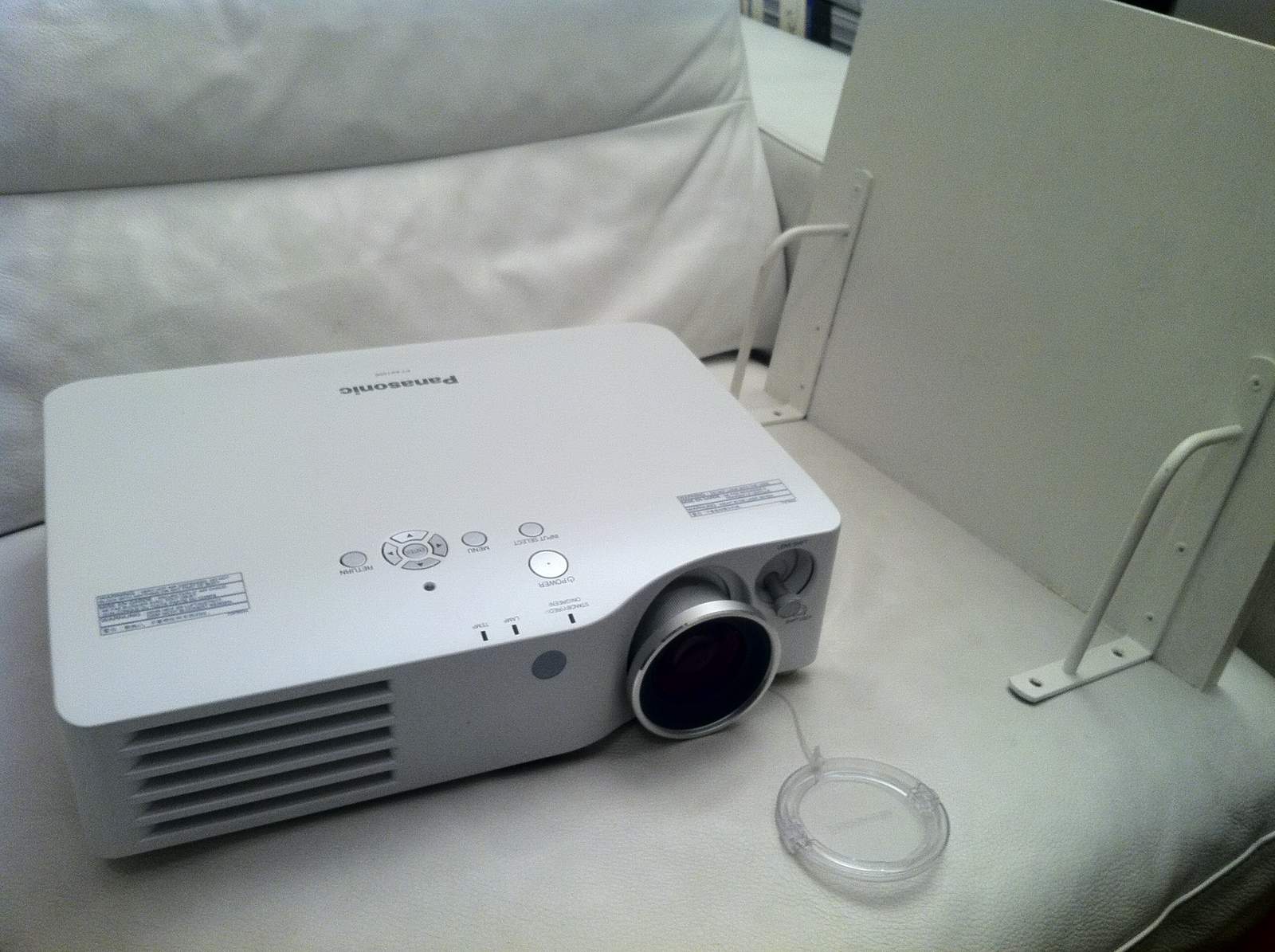 品揃え豊富で品揃え豊富でPanasonic PT-DX610S ☆6500ルーメンランプ