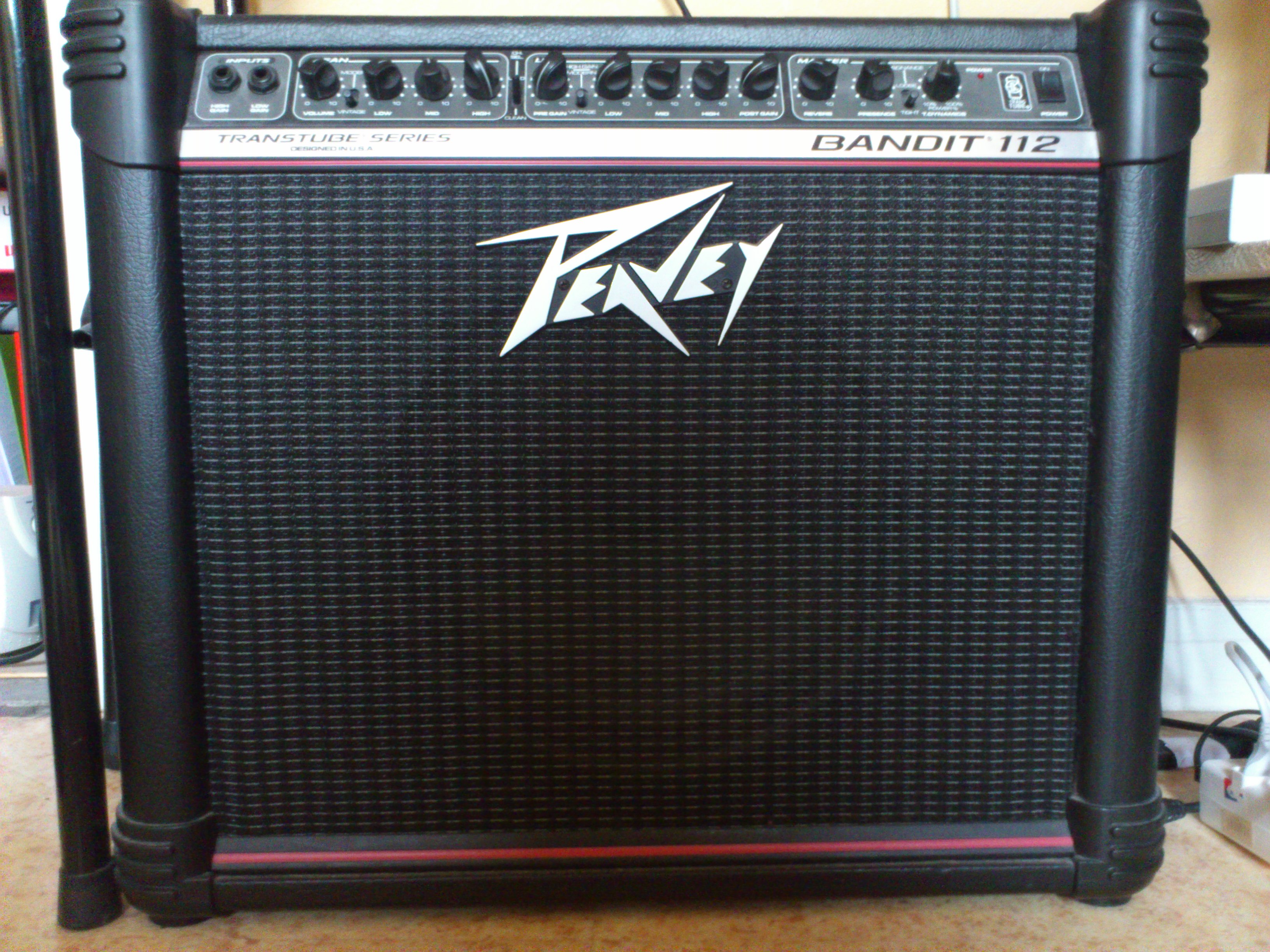 ギターアンプ Peavey Bandit112 - アンプ ギターアンプ Peavey Bandit112 - アンプ