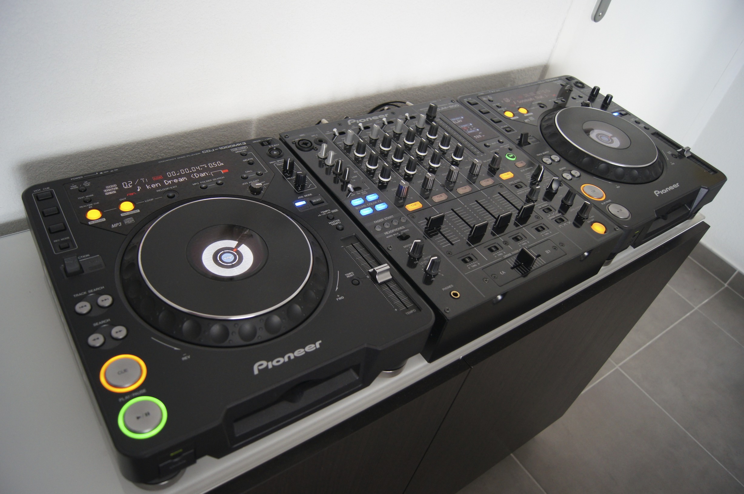 Pioneer CDJ1000 MK 3 2台セット - DJギア