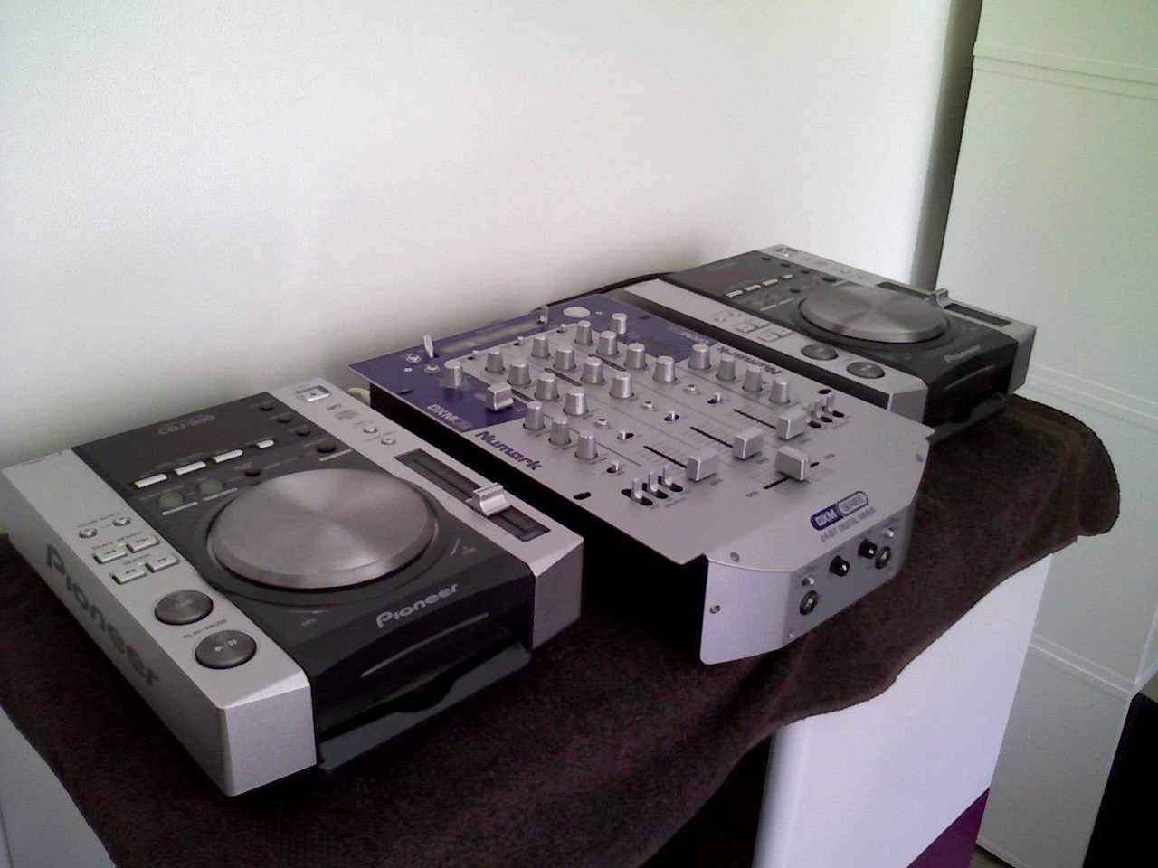 cdj 200